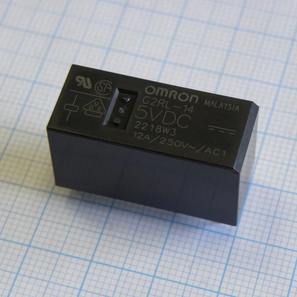 G2RL-14-5DC - Силовое реле катушка 5В 12А SPDT (одна контактная группа-два направления) 29,0x15,7x12,7мм