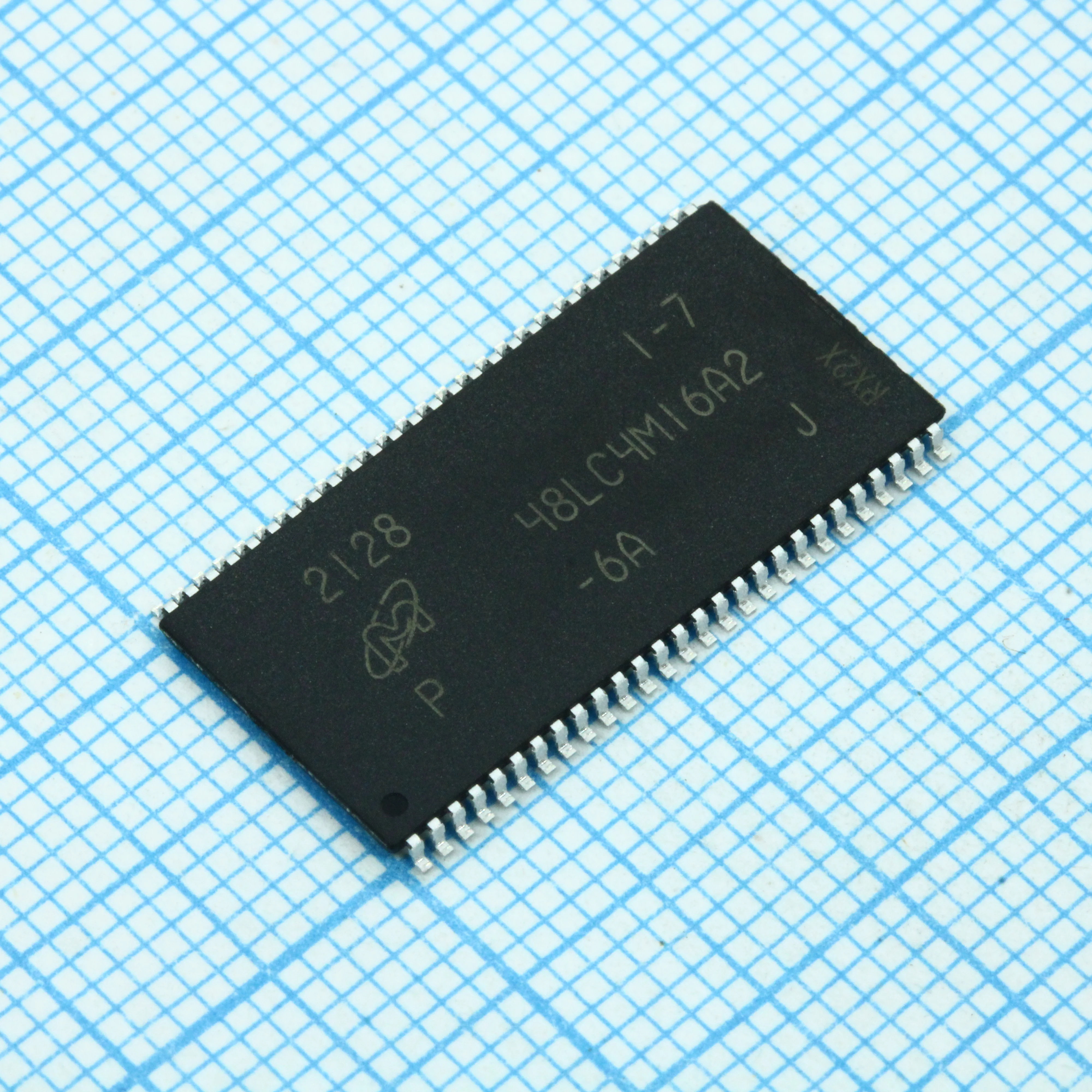 MT48LC4M16A2P-6A:J - Динамическое ОЗУ 64Мбит 4Mx16 3.3В 54-Pin TSOP-II