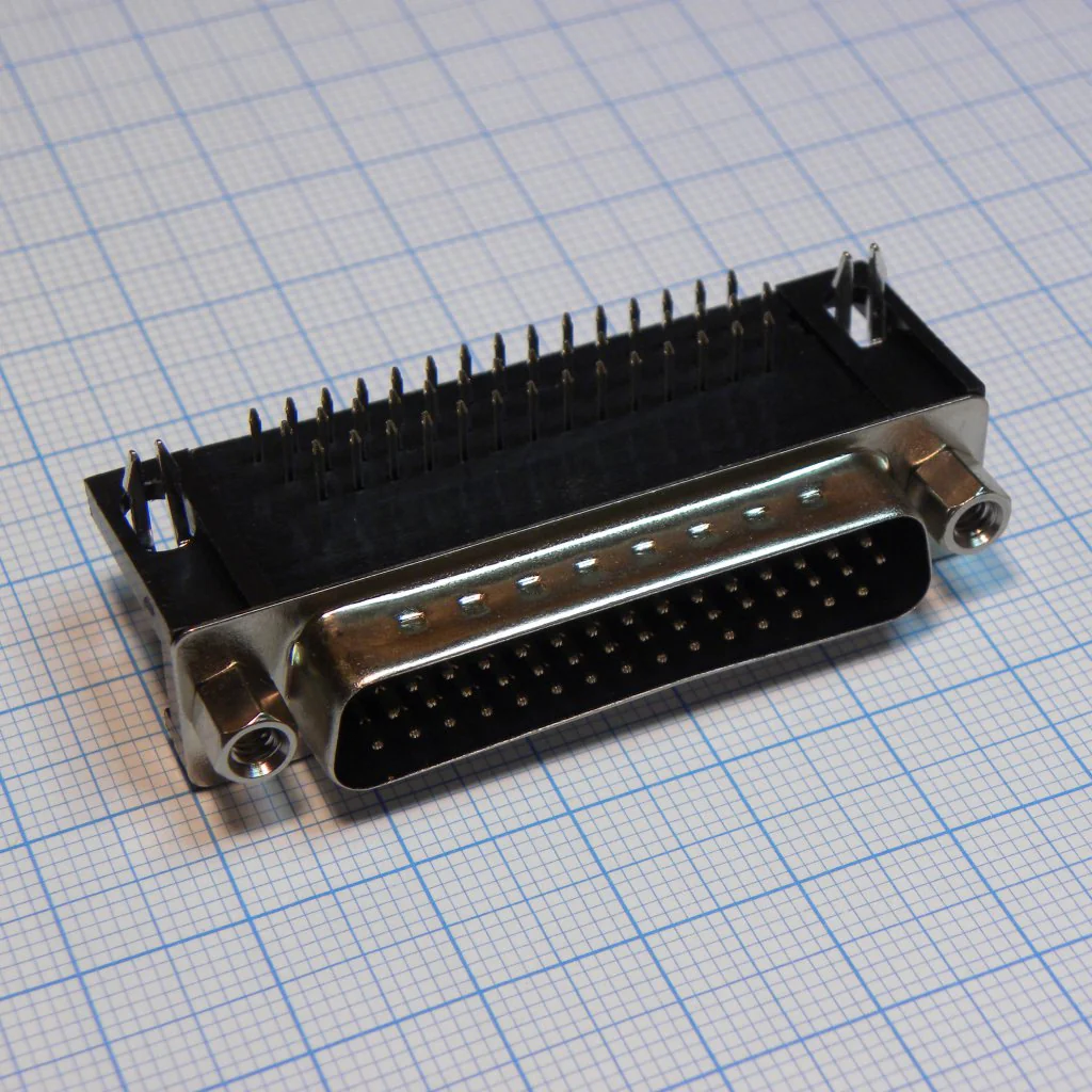 DS1038-44MBNSIA74-0CC - D-SUB разъем высокой плотности, пайка на плату, прямой угол, вилка