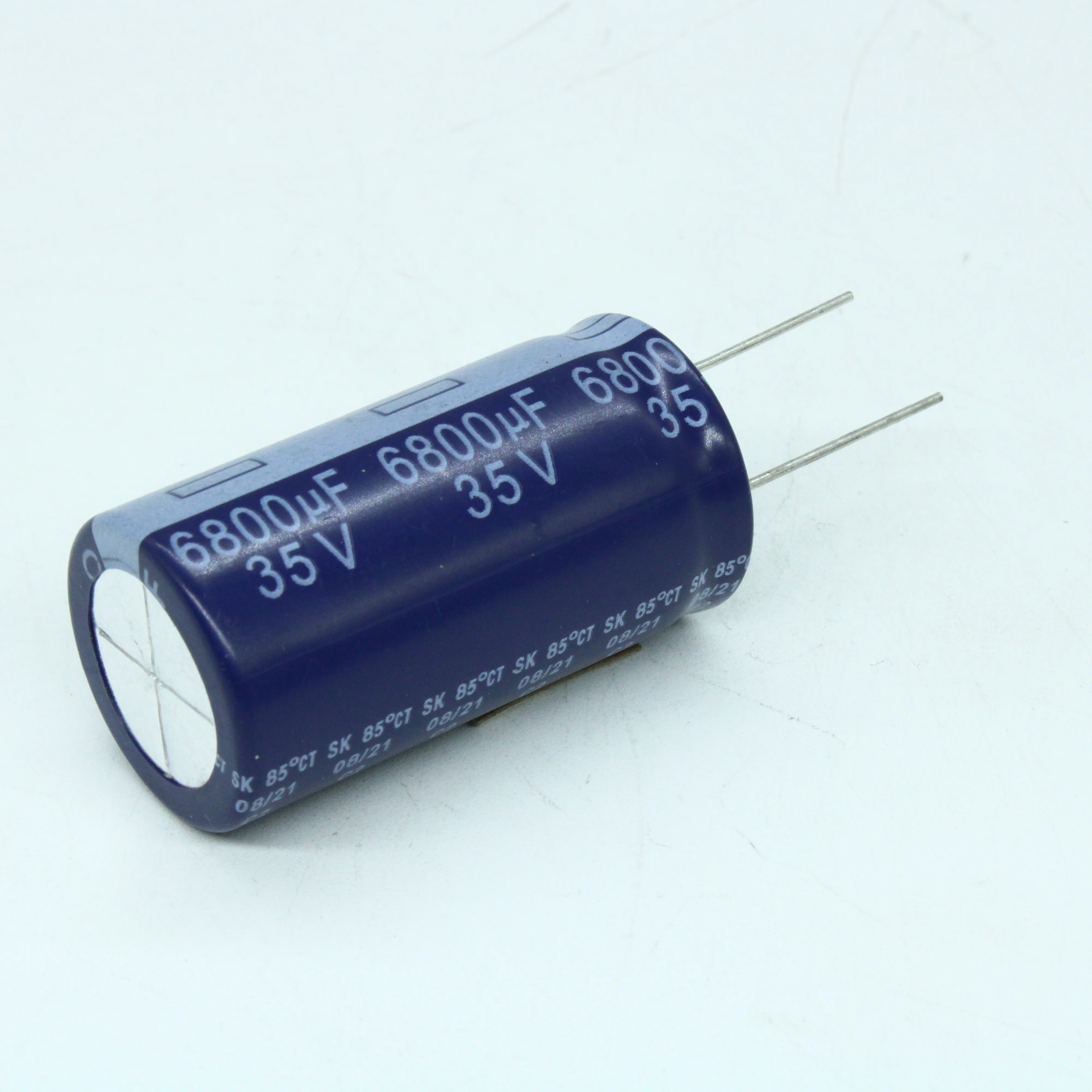 SK035M6800BPF-2240 - Конденсатор радиальный 6800мкФ 35В ±20% 22*40