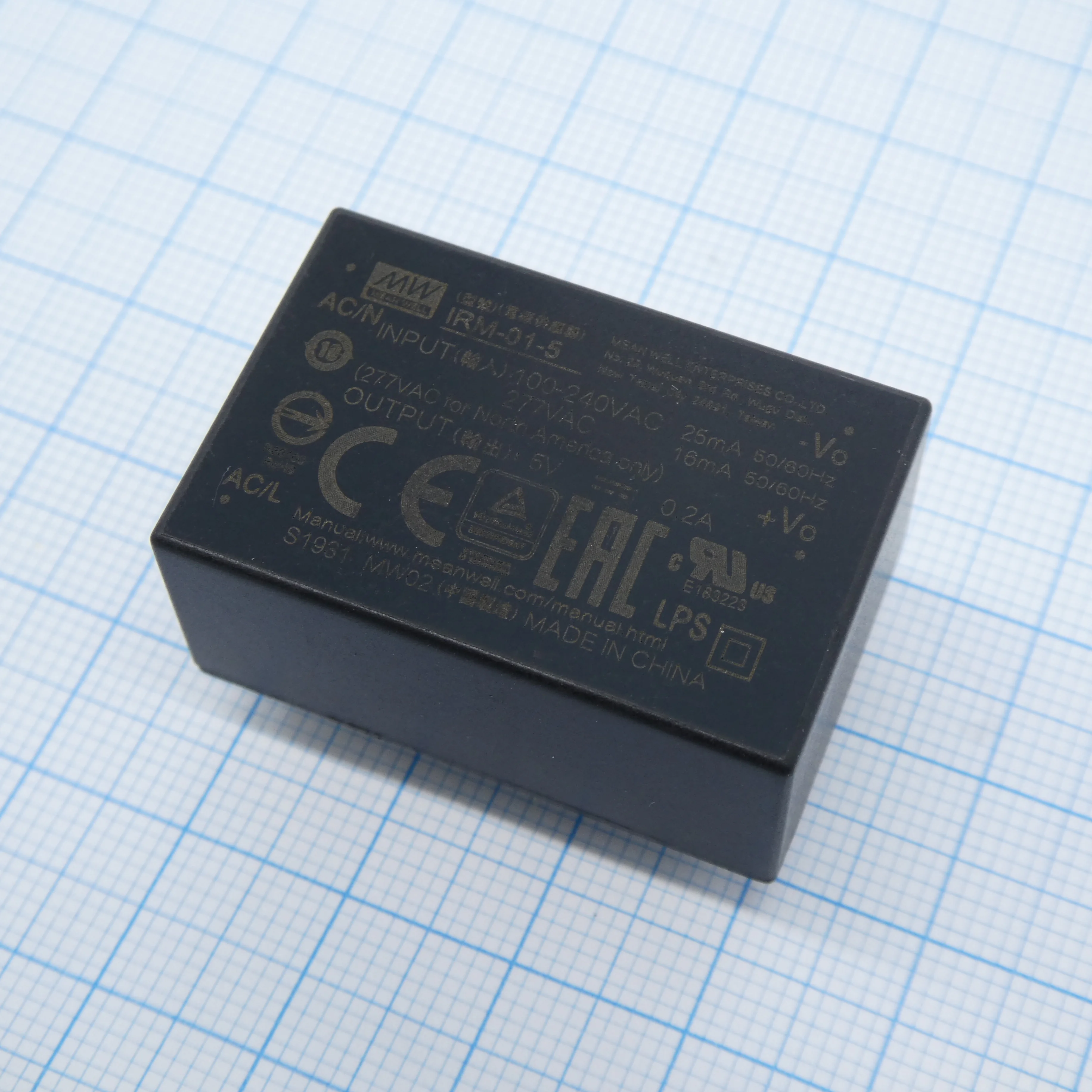 IRM-01-5 - AC-DC, 1Вт, вход 85…305В AC 47…63 Гц, 120...370B DC, выход 5В/200мА, изоляция 3000В AC, в корпусе на плату 33.7х22.2х15мм, -30...+85°C, монтаж в отверстия