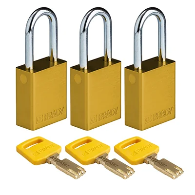gws150282 - Замки SafeKey алюминиевые со стальной дужкой, высота дужки – 38 мм, диаметр дужки – 6.4 мм, алюминиевый корпус, размеры корпуса – 46х38х19 мм, система "Одинаковые ключи", цвет – желтый, 3 шт/упак