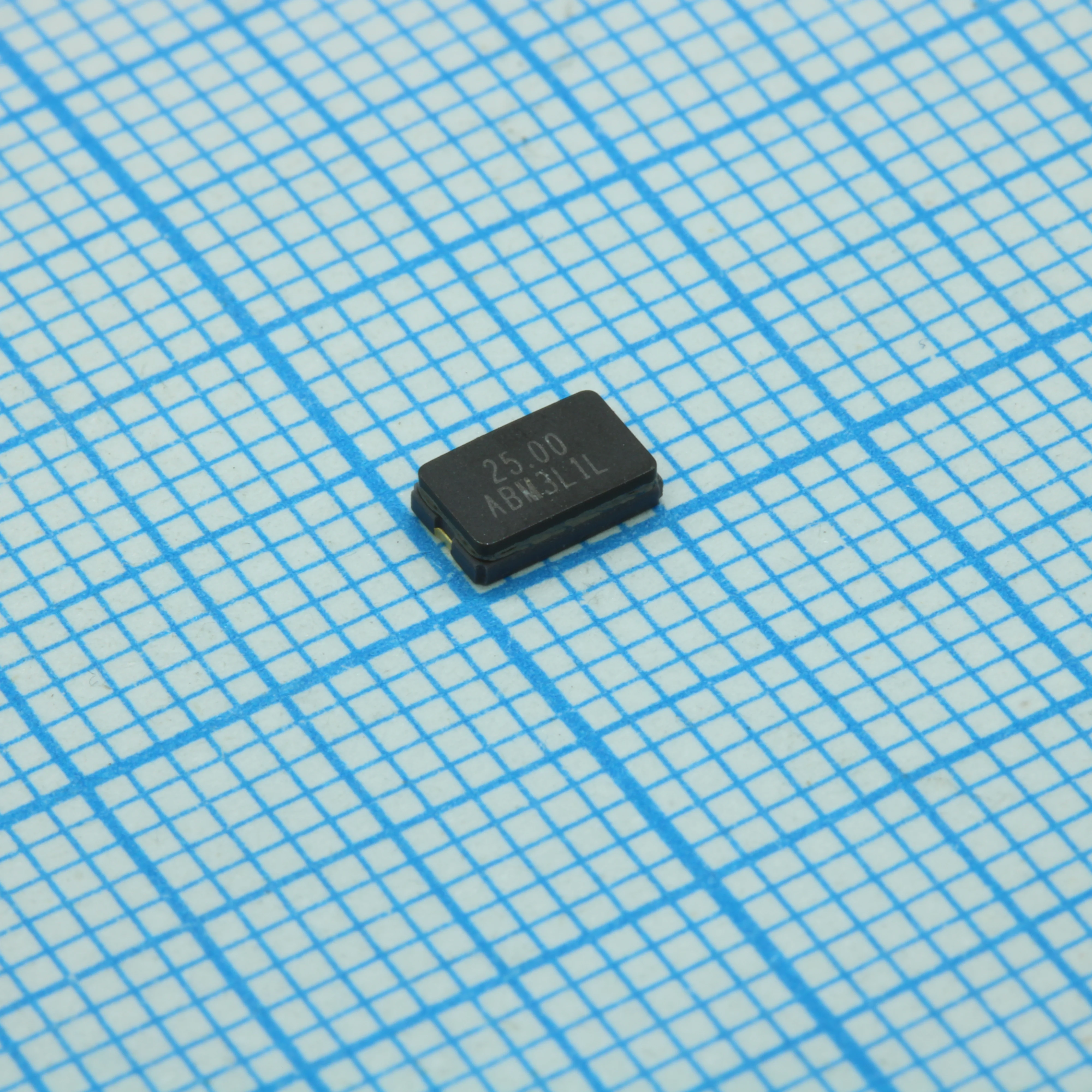 ABM3-25.000MHZ-D2Y-T - Резонатор кварцевый 25.0МГц ±20 ppm 18 пФ -40....+85°С SMT