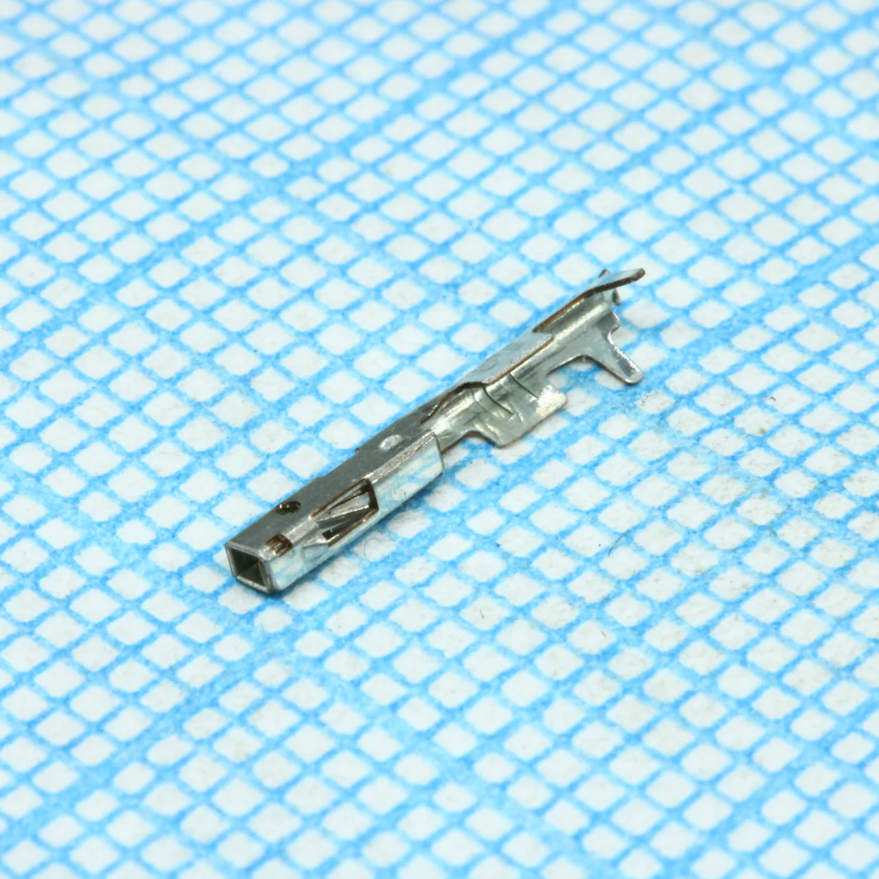 5600230421 - Контакт, Mini50i Серия 56002, Гнездо, Обжим, 24 AWG автомобильного применения рейка