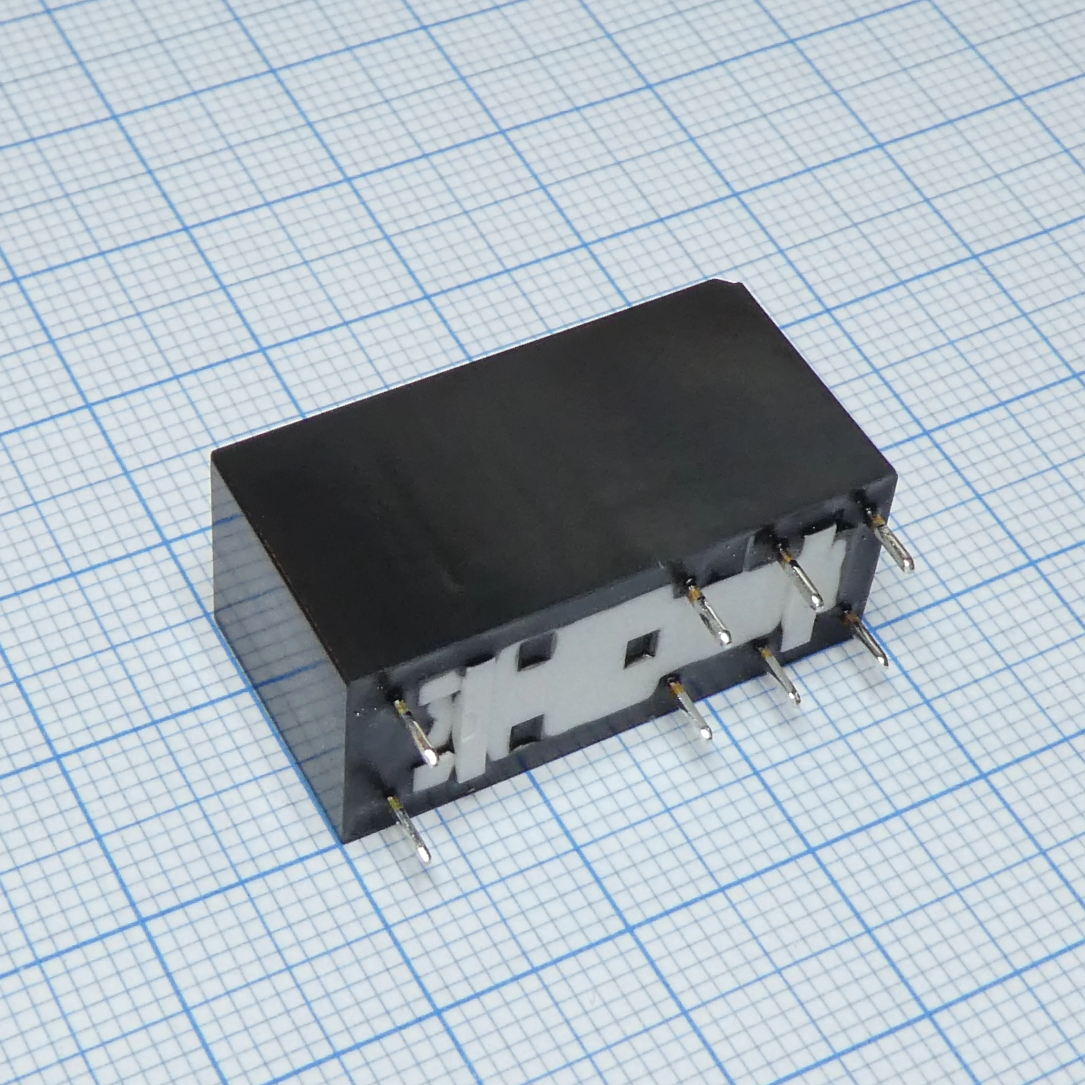G2RL-1E-12DC - Силовое реле 16А один контакт на переключение катушка 12В монтаж в отверстие