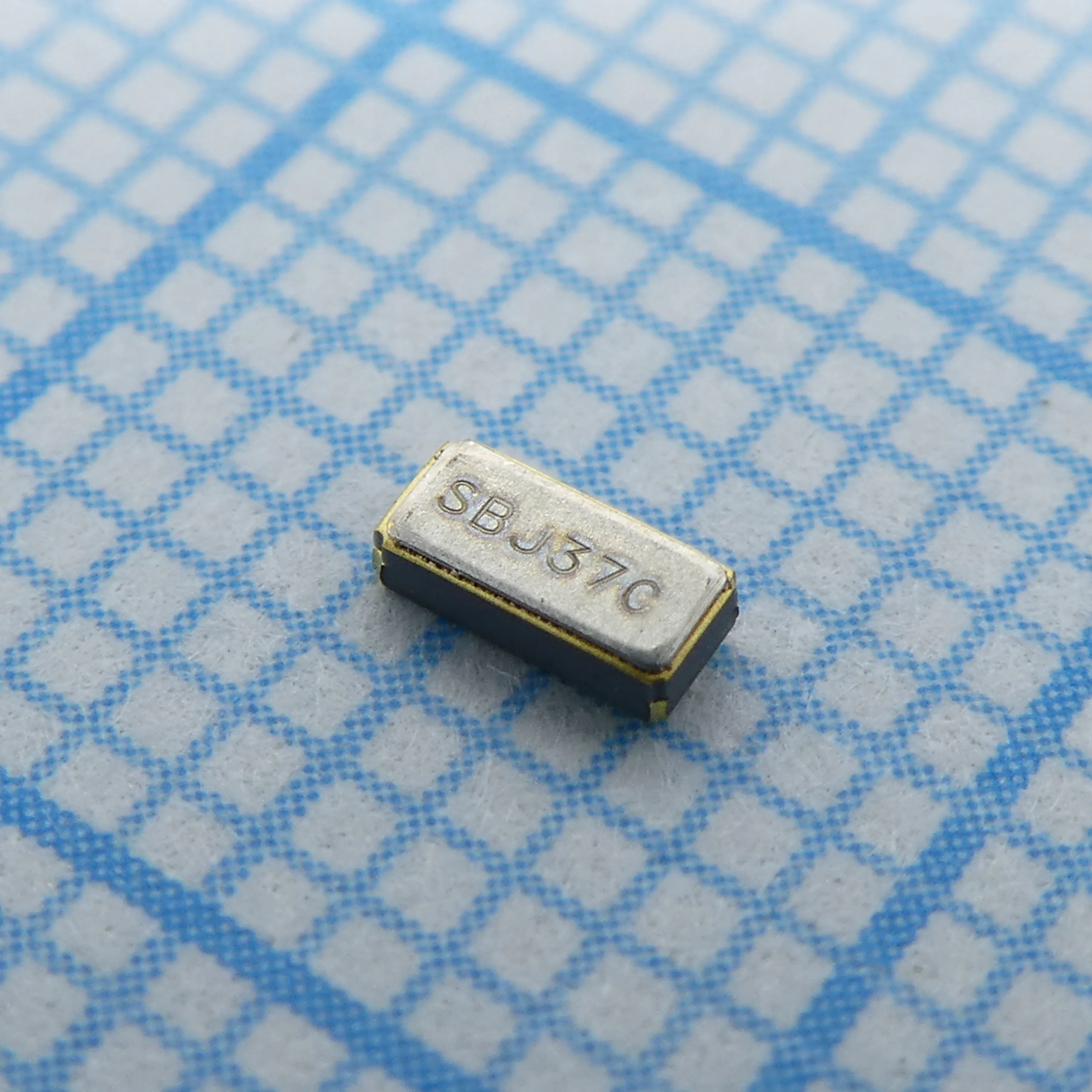 ABS07-32.768KHZ-7-T - Резонатор кварцевый 32.768кГц 20ppm 7пФ SMD лента на катушке