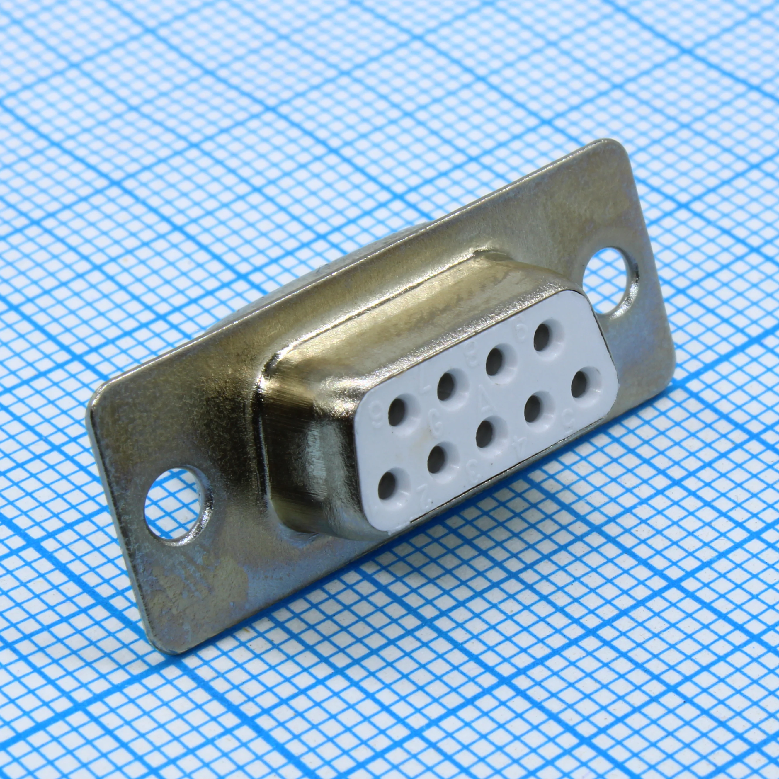 DS1033-09FWNSISS-CT - Гнездо 9 pin на кабель (пайка)