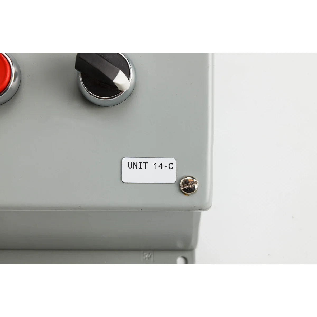brd312008 - M7-1-7593-WT (EPREP) этикетки, материал B-7593, полиэстер, белый, размер 27х8мм, 250 шт. в упак.