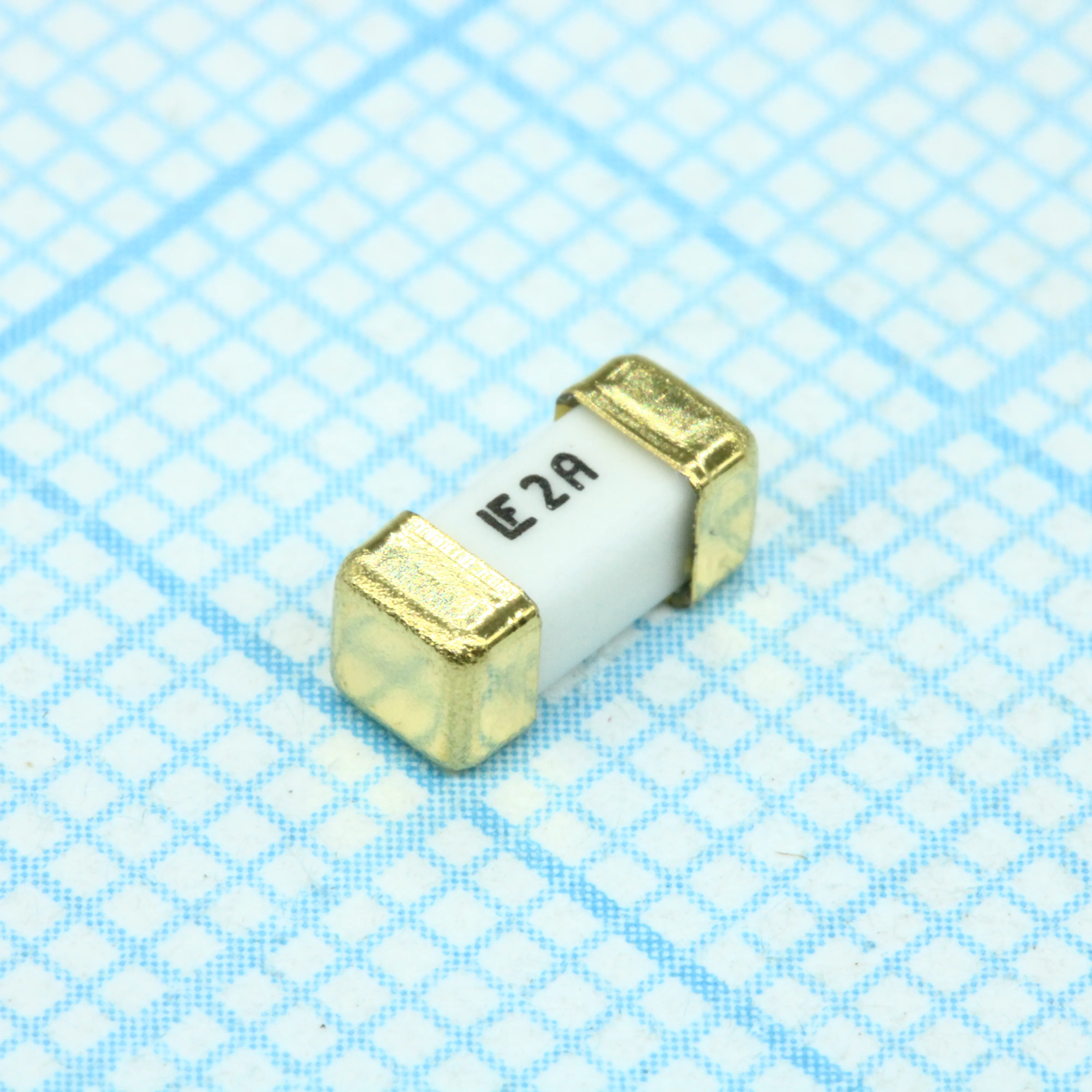 0451002.MRL - Предохранитель SMD 2.69*6.1мм 2.000A 125V керамический сверхбыстродействующий