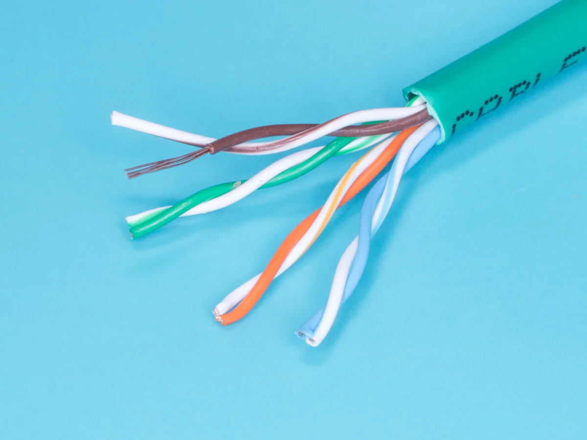 UTP4-24SR5/E E - Кабель Витая пара 8 проводов, кат. 5е, многожильный, (PCnet),  бухта 300м, зеленый