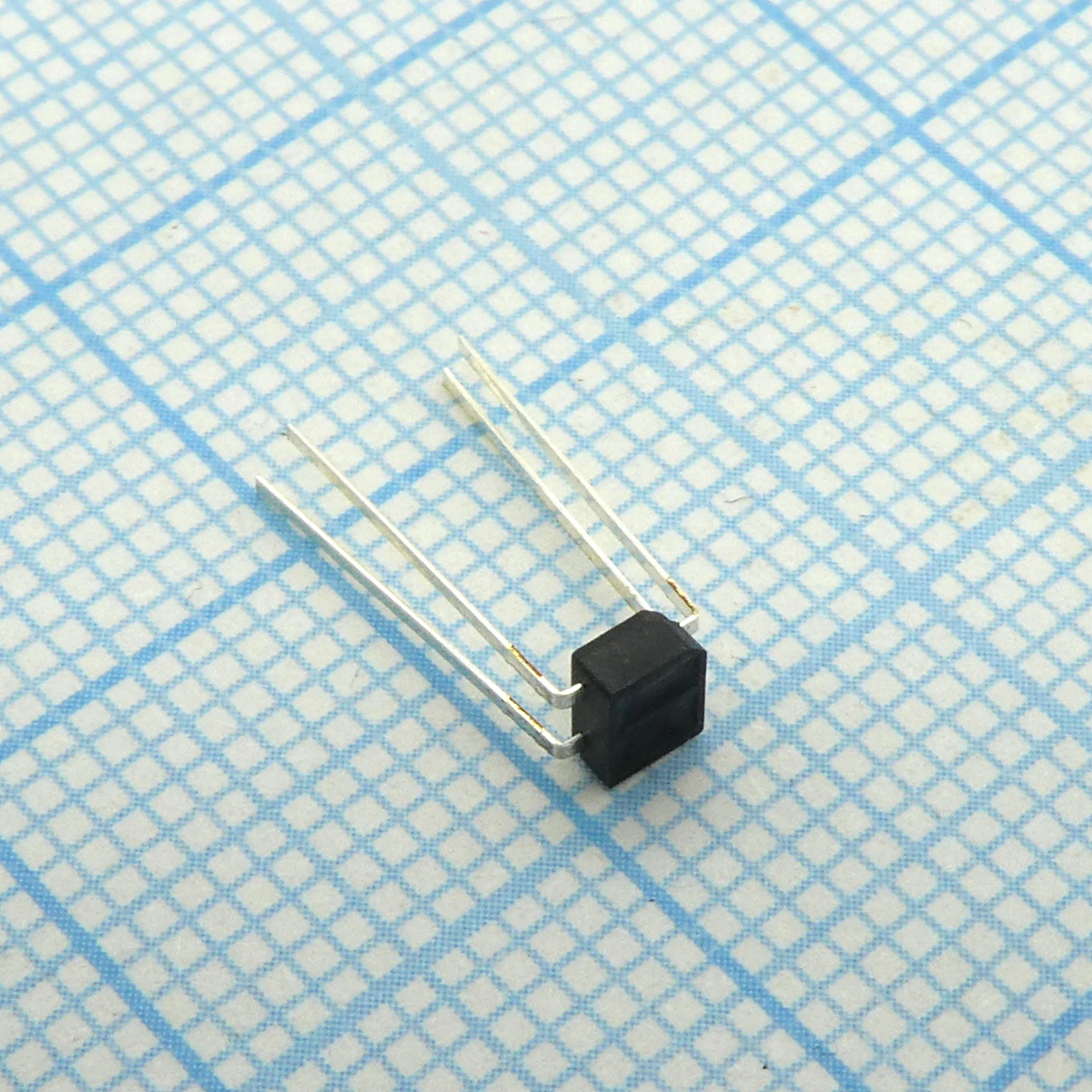 KTIR0811S - Оптический датчик на отражение 940нМ