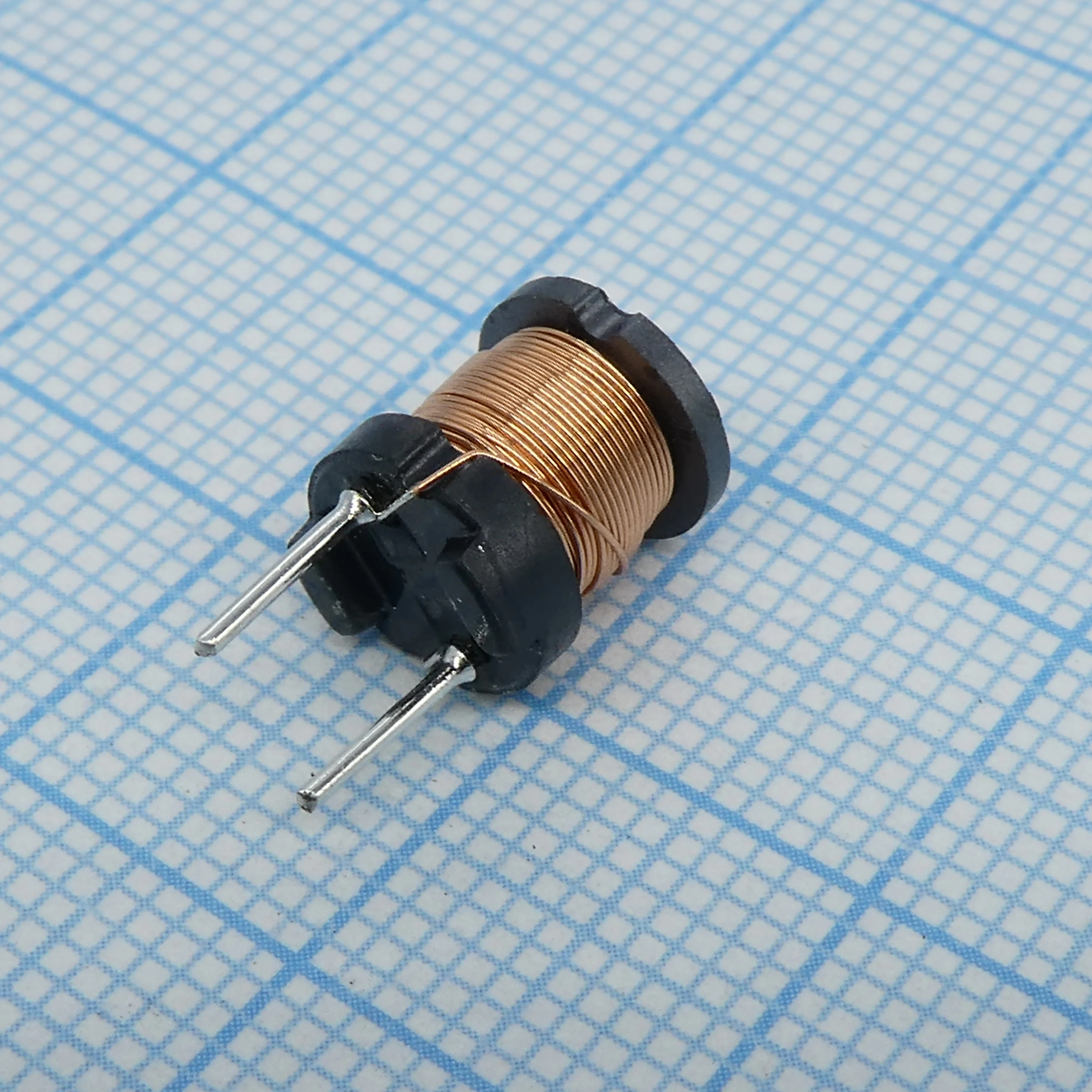 RCH895NP-102K - Силовая индуктивность 1000uH ±10% 0.3A 1.84Om радиальная без магнитного экрана