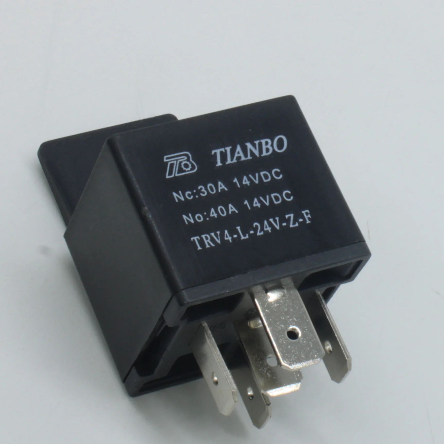 TRV4-L-24VDC-Z-F - Реле автомобильное 30А одна группа на переключение катушка 24В 1.6Вт