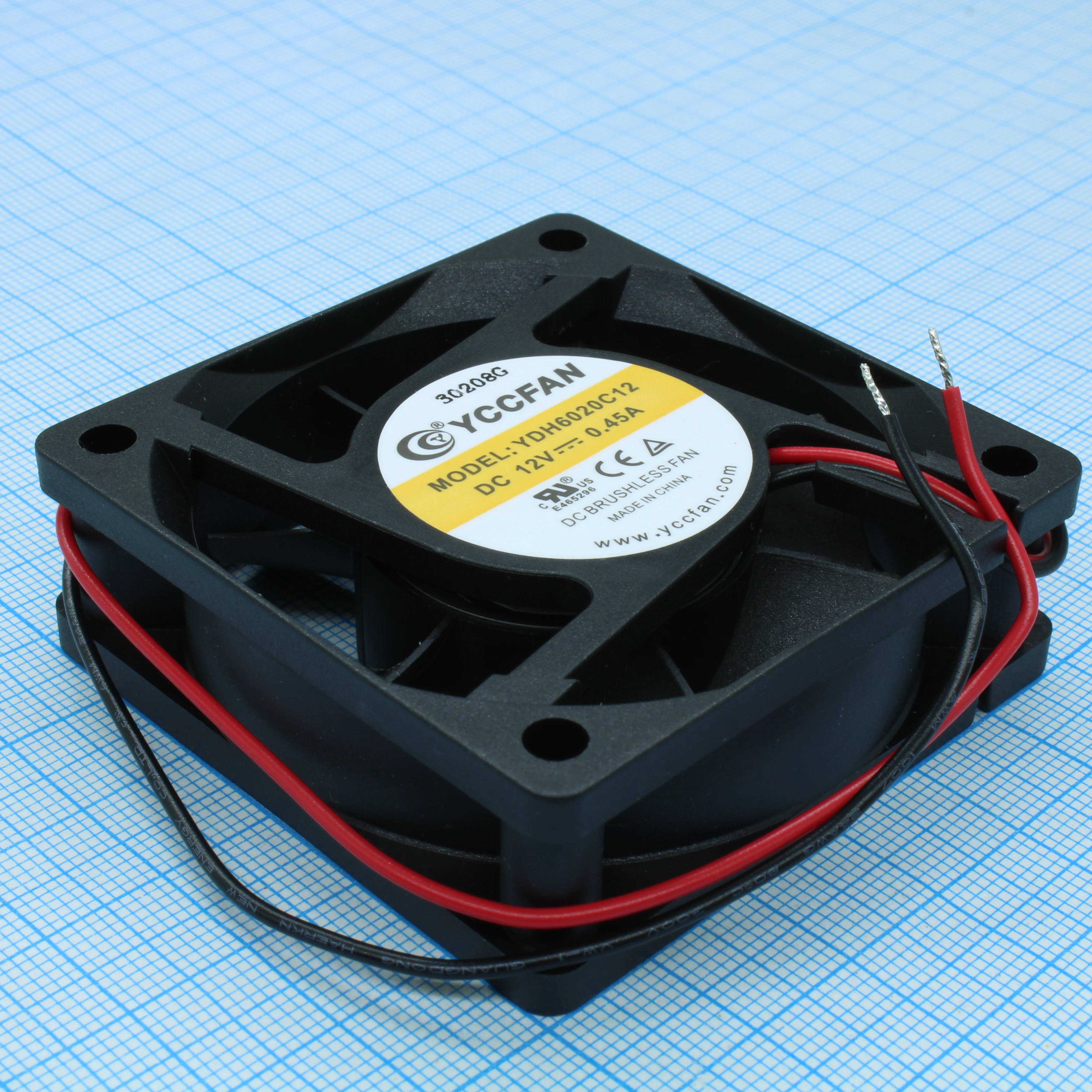 YDH6020C12 - Вентилятор 12В 60х60x20 C, 2.16W, 5000 об/мин, 32.2м3/час, 36.8дБ, подшипник скольжения CycleSeal, тип вывода - провод