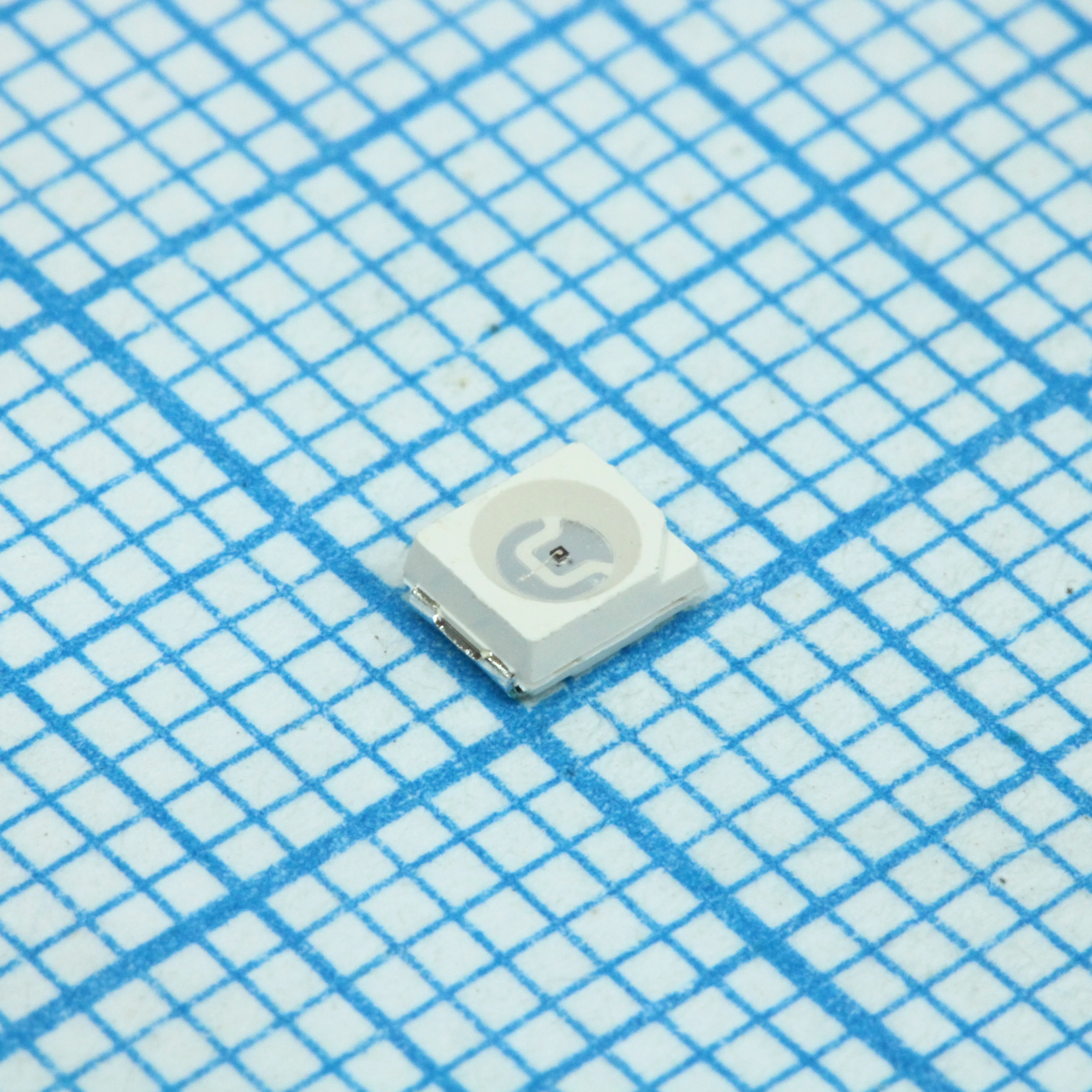 HL-A-3528S31YC-S1-13HL - Светодиод smd 3,5х2,8мм/желтый/588нм/160-210мкд/1.8-2.4v, If=20mA 120°