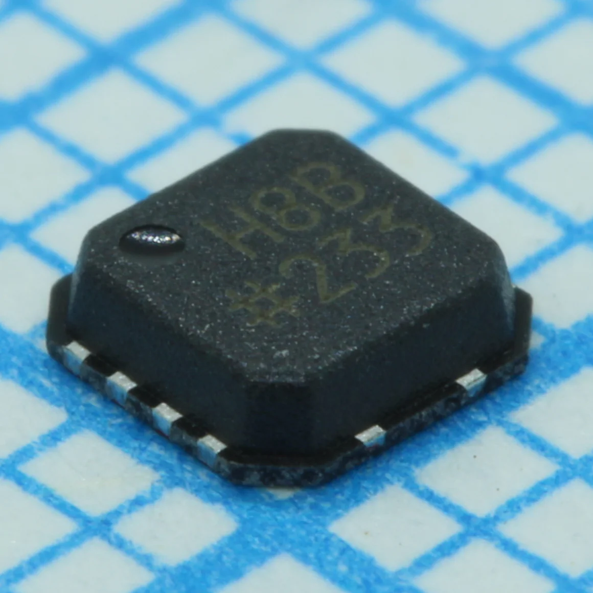AD8045ACPZ-R2 - Усилитель операционный малошумящий быстродействующий 8LFCSP