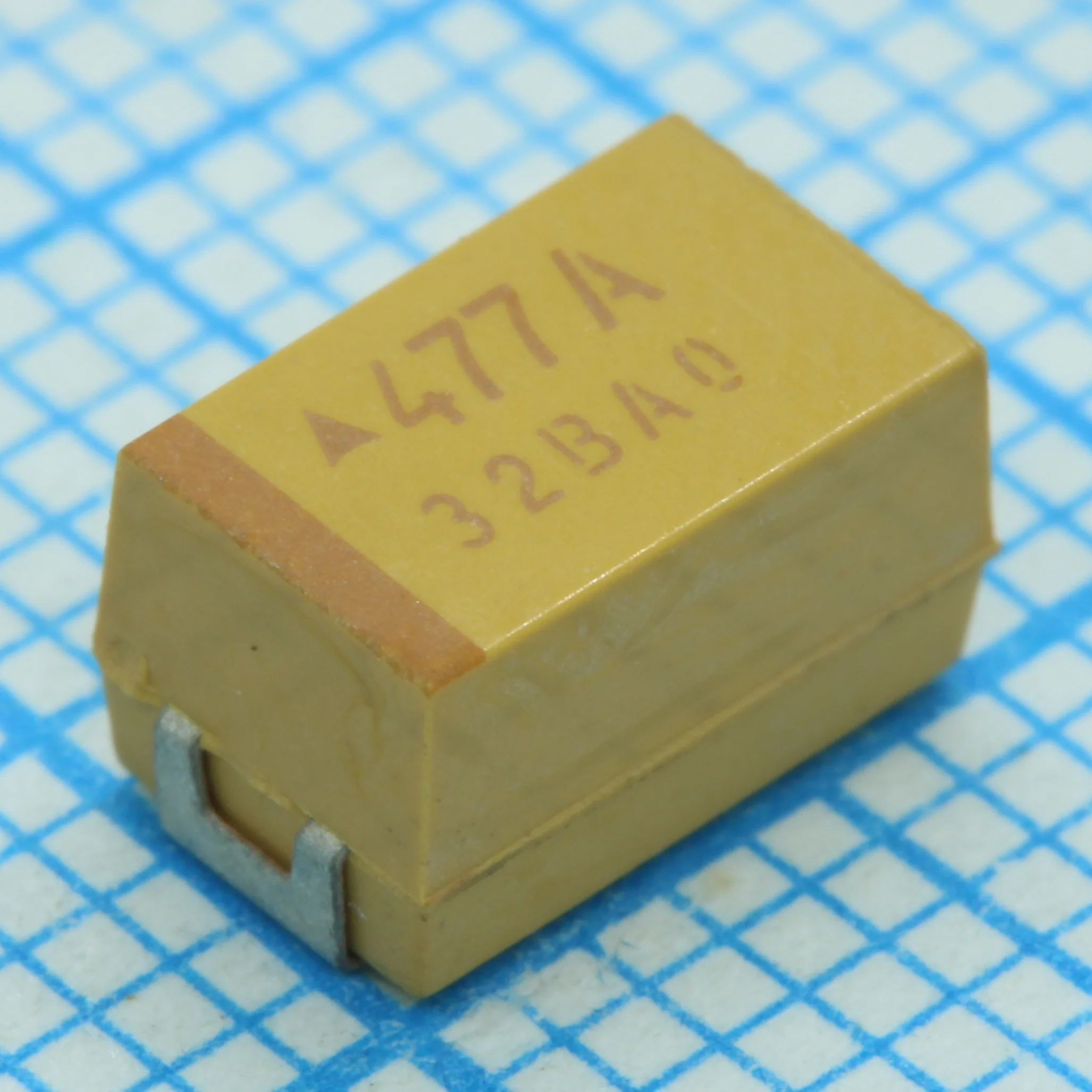 TS20001D151KET000R - ЧИП-конденсатор танталовый 150мкФ ±10% 20В типоразмер E (7.3 X 4.3 X 4.3мм) 125С лента на катушке