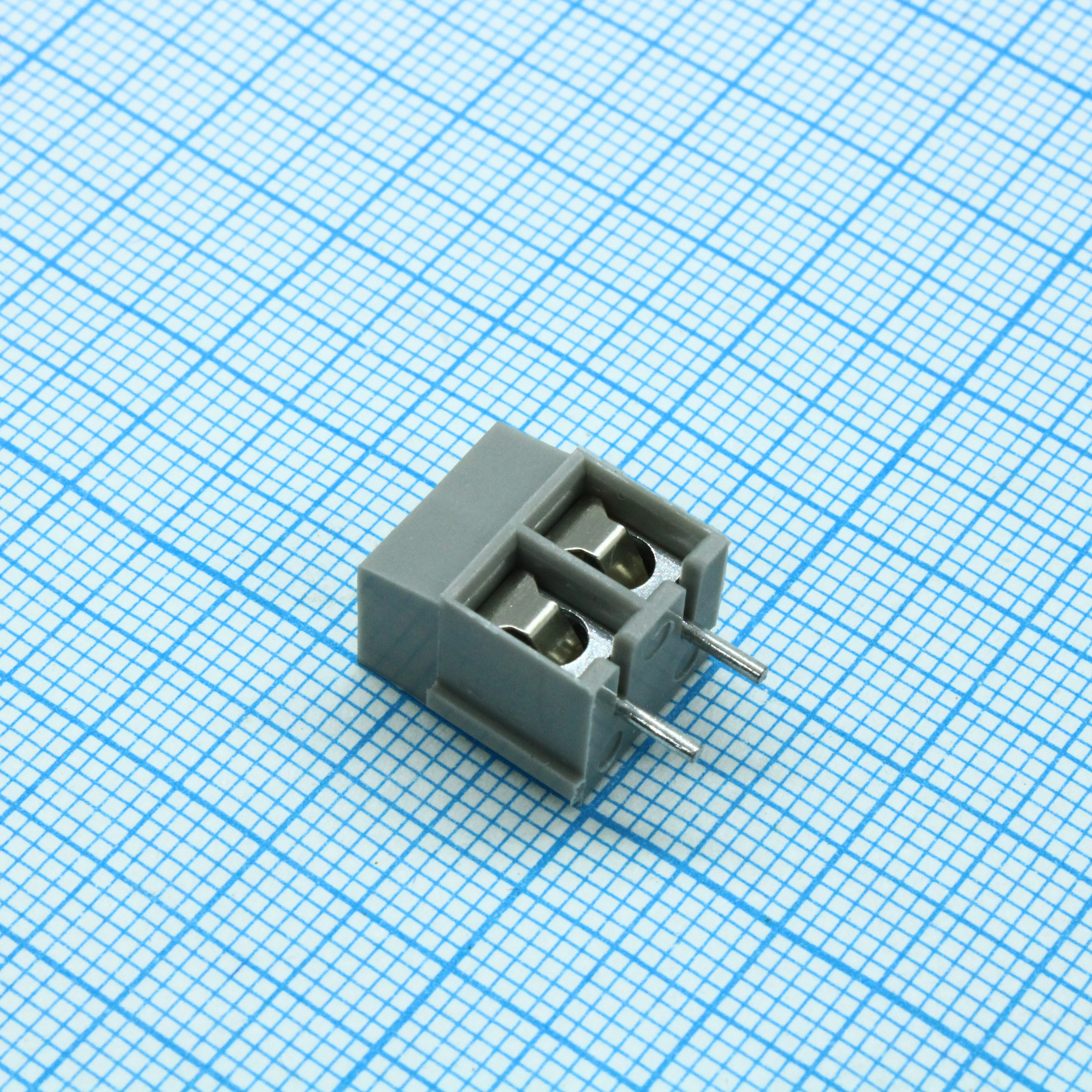 KF300-5.0-02P-11 Grey - Винтовой клеммный блок с защитой провода, 2 контакта. Серия KF300-5.0 серый