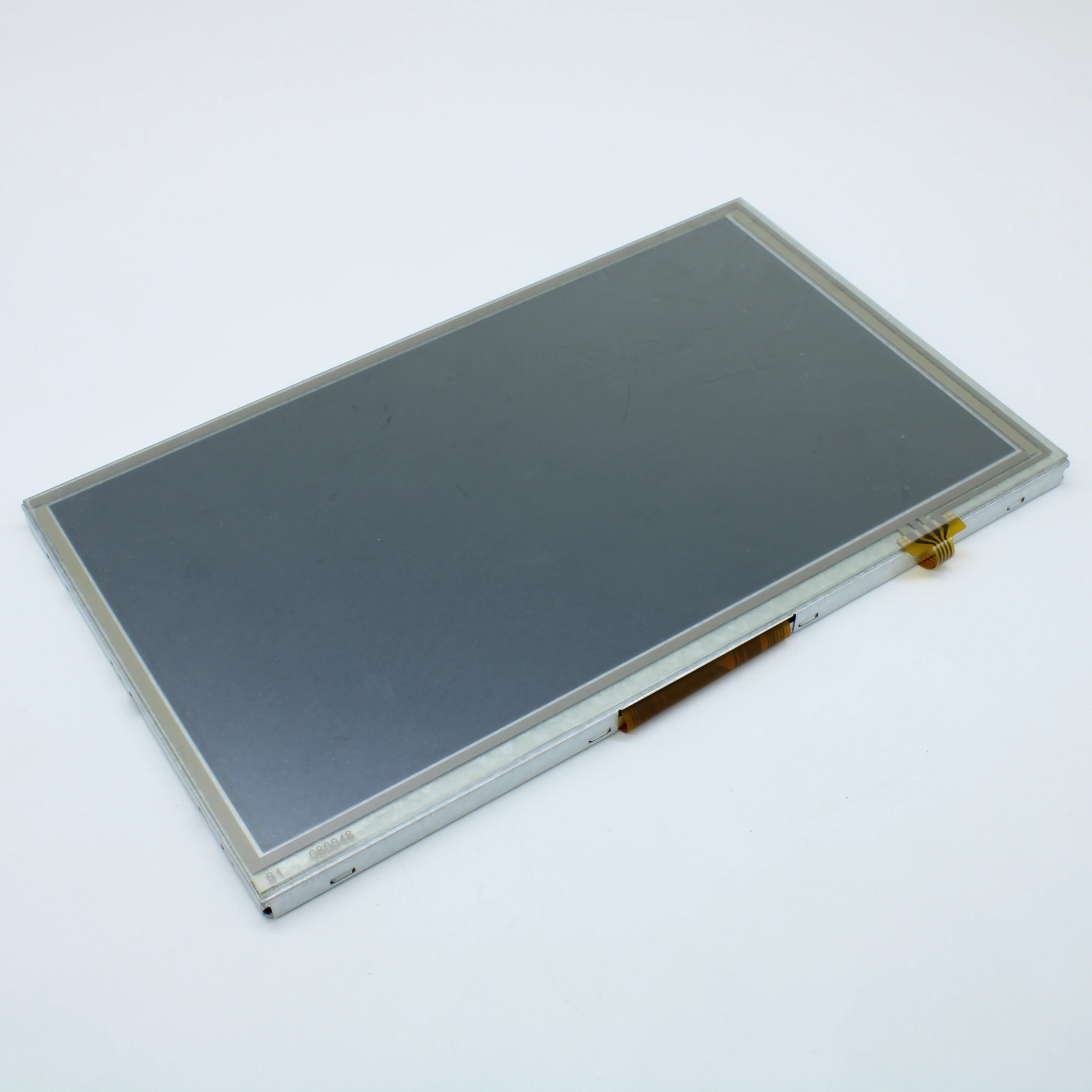 ZW-T080SWH-06P - TFT 8.0", Разрешение: 800x480, Яркость: 1000 кд/м2, Интерфейс: RGB-24bit, Резистивная тач-панель.
