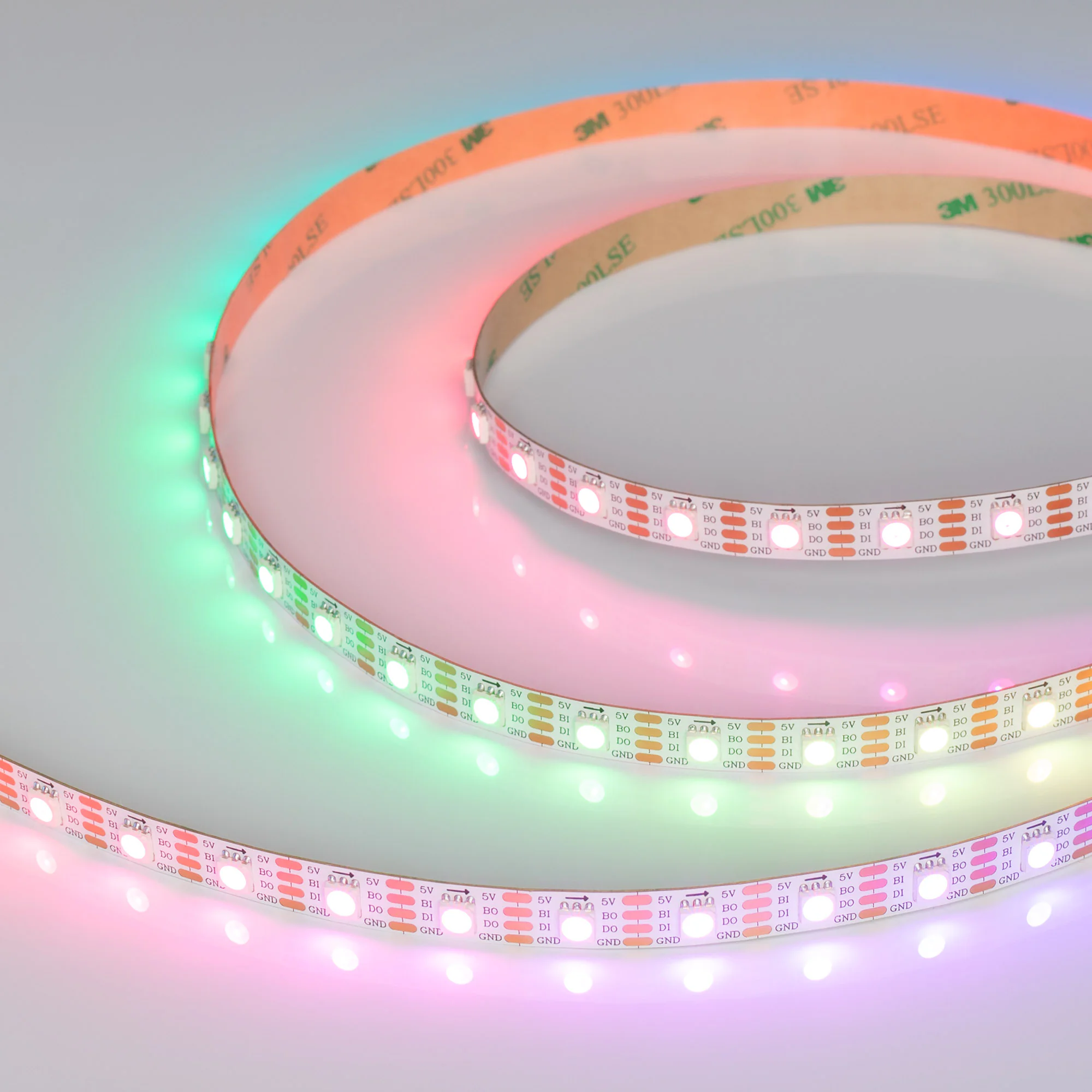 Лента SPI-B60-10mm 5V RGB-PX1-BPT (12 W/m, IP20, 5060) 037855 - Светодиодная лента SPI-B60, открытая IP20, с микросхемой SK6812. Светодиоды 5060, 60 шт/м (1 pixel = 1 LED), белая плата, скотч 3М. Цвет RGB, угол 120°. Питание 5 В, мощность 12 Вт/м (60 Вт н