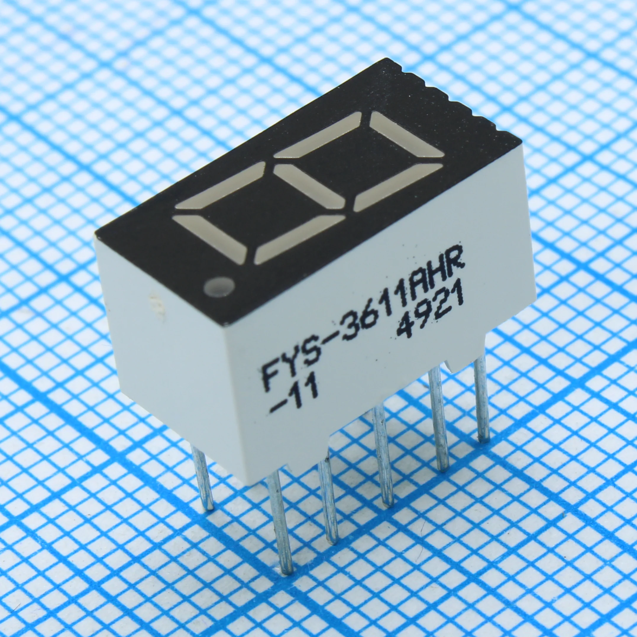 FYS-3611AHR-11 - 1 разрядный индикатор 9,1мм/красный/640нм/50-80мкд/ОК