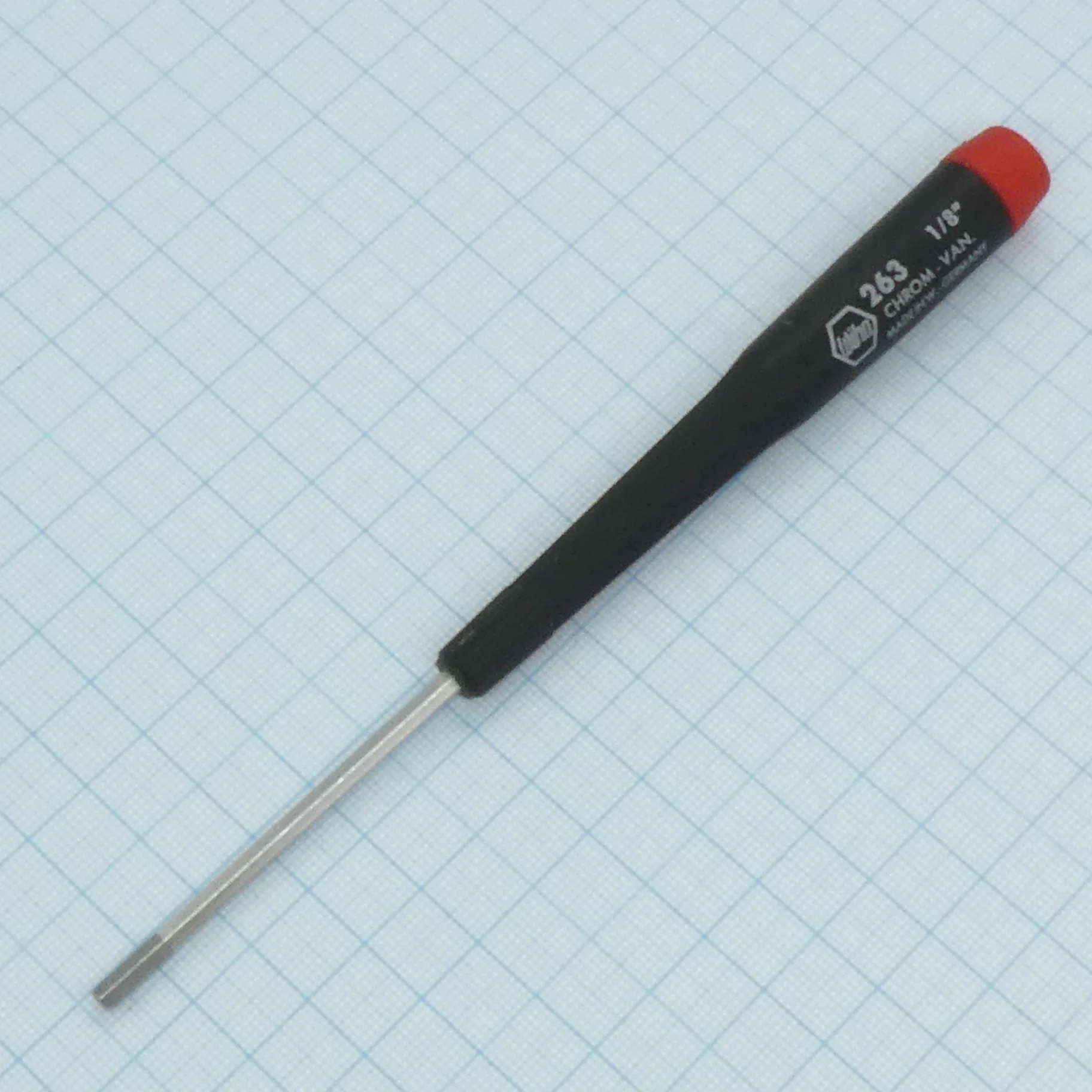 Отвертка 263P  1/8"x60 - Отвертка-шестигранник 1/8" с крутящимся колпачком.
