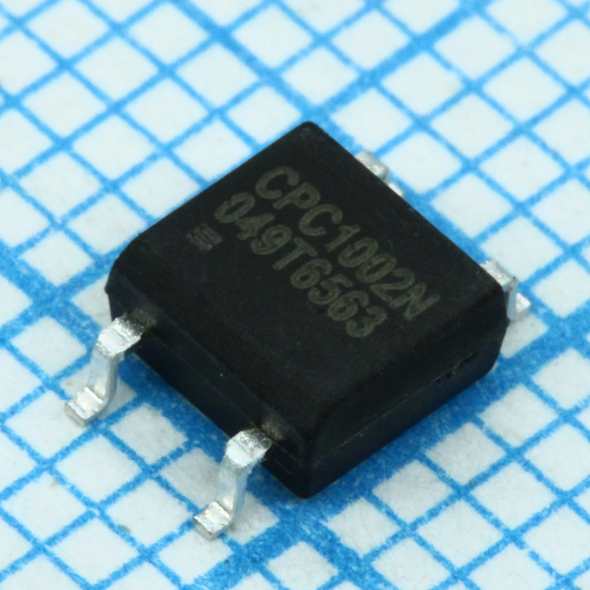 PS2705A-1-F3-A - Оптоизолятор 3.75кВ транзисторный выход 4SMD