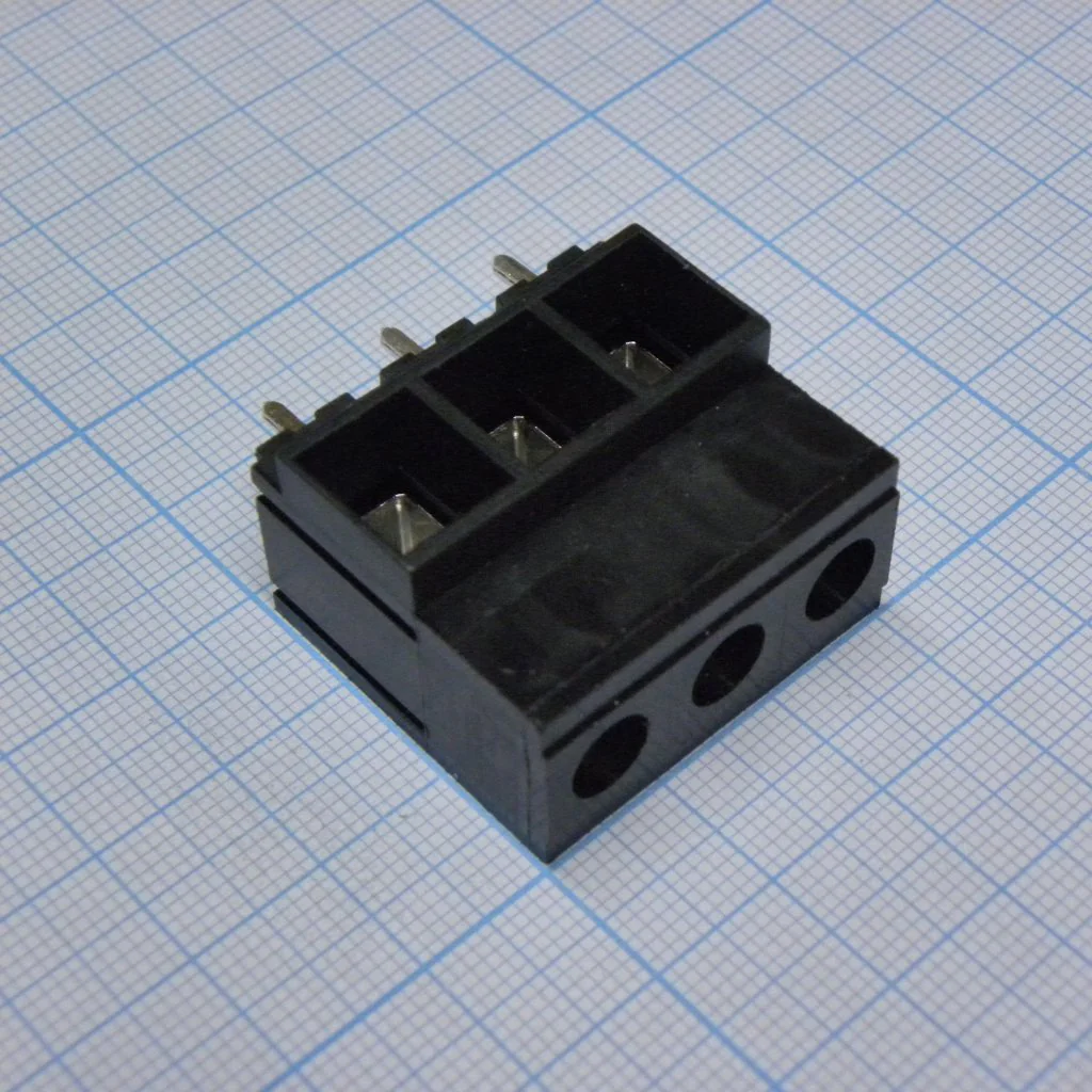 DG135T-10.16-03P-13-00A(H) - Винтовой клеммный блок c рельефной обоймой, 3 контакта. Серия DG135T-10.16