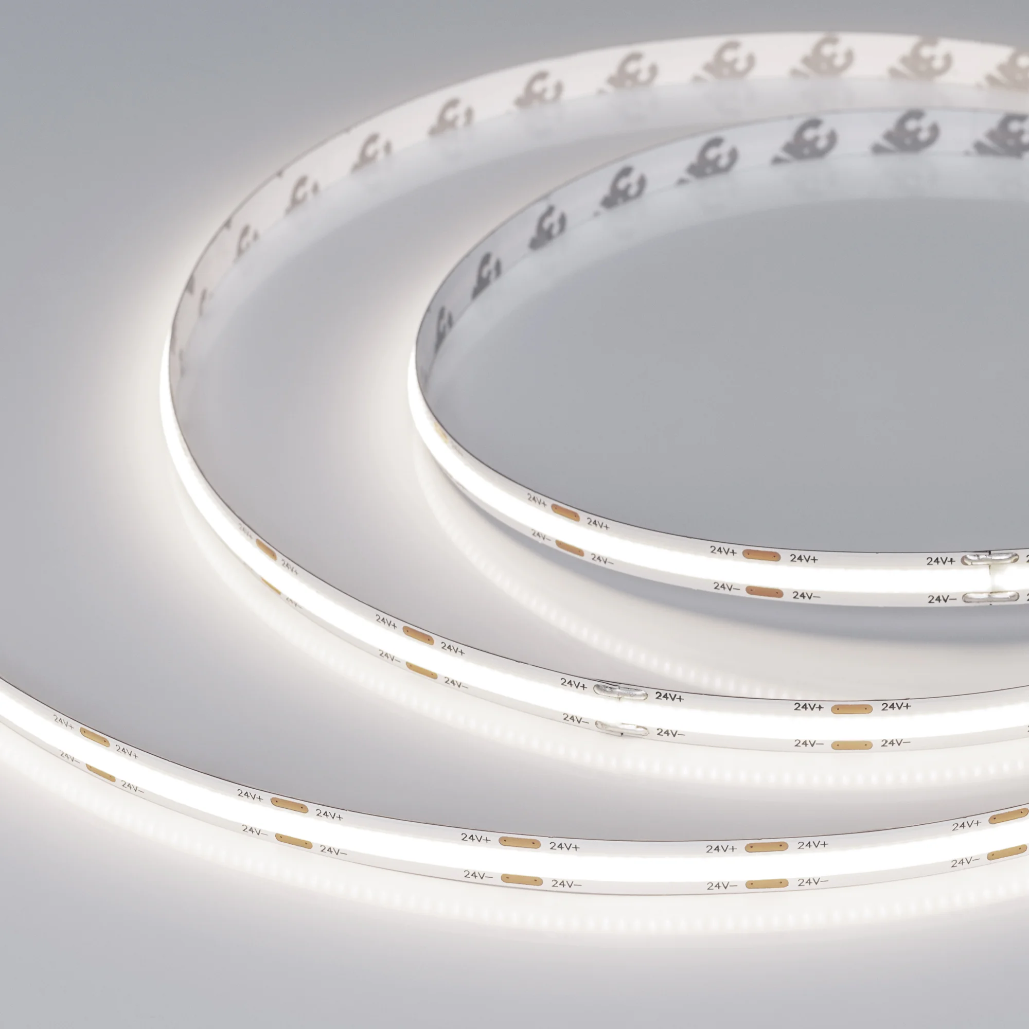 Лента герметичная COB-NANO-X544-8mm 24V Day4000 (11.5 W/m, IP65, CSP, 5m) 031905(2) - Герметичная IP65 (нано) лента COB сплошной засветки без видимых светодиодов. Светодиоды CSP 544 шт/м. Цвет свечения ДНЕВНОЙ 4000K, высокий индекс цветопередачи CRI>90, с