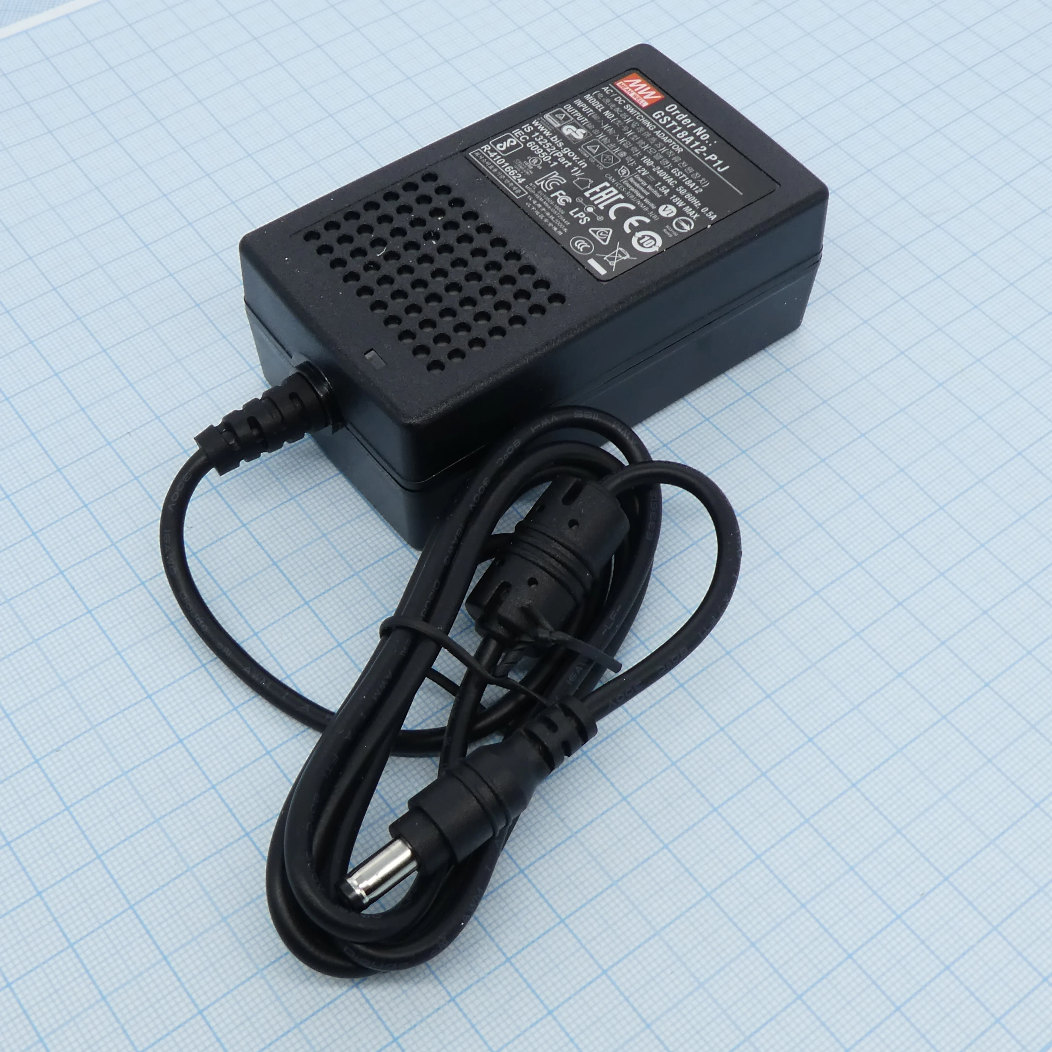 GST18A12-P1J - Преобразователь AC/DC в корпусе 12V 1.5A 18W