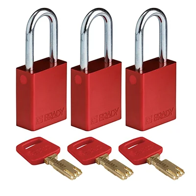 gws150262 - Замки SafeKey алюминиевые со стальной дужкой, высота дужки – 38 мм, диаметр дужки – 6.4 мм, алюминиевый корпус, размеры корпуса – 46х38х19 мм, система "Одинаковые ключи", цвет – красный, 3 шт/упак