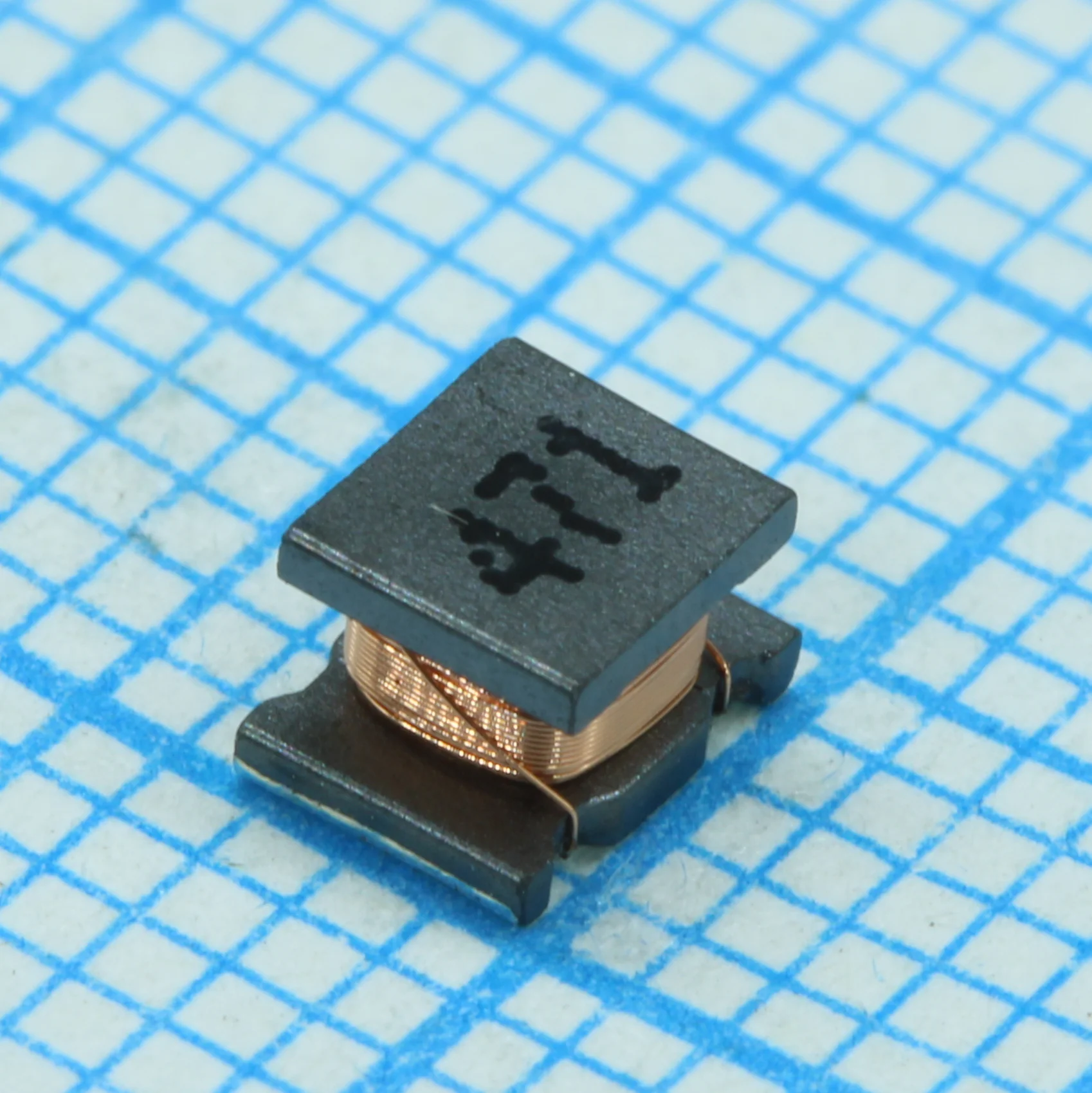 LQH1812-100K-0.4A - Проволочная SMD индуктивность на ферритовом сердечнике 1МГц 10мкГн ±10% 400мА DCR 0.56Ом