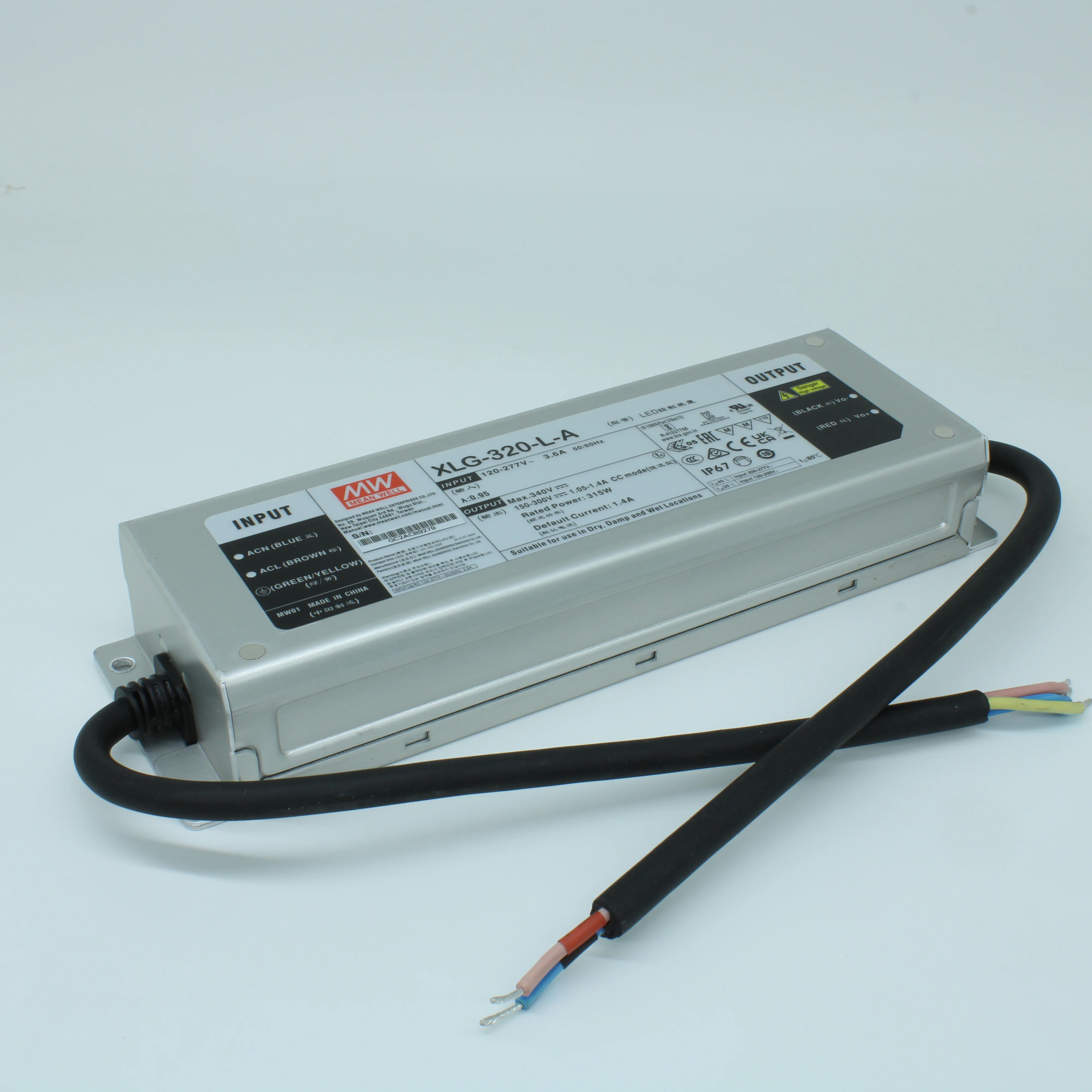 XLG-320-L-A - AC-DC, 315Вт, стабилизатор тока, IP67, вход 100…305В AC, 47…63Гц, ККМ, выход 1400(500…1400)мА/150…300В, изоляция 3750В AC, в кожухе 246х77х39.5мм, -40…+85°С (корпус), встр. потенциометр
