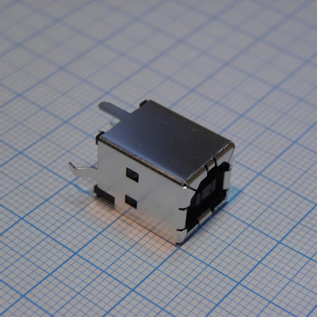 5788336-1 - Разъем USB тип B, USB 2.0, розетка, 4 вывод(-ов), Монтаж в Сквозное Отверстие, Вертикальный