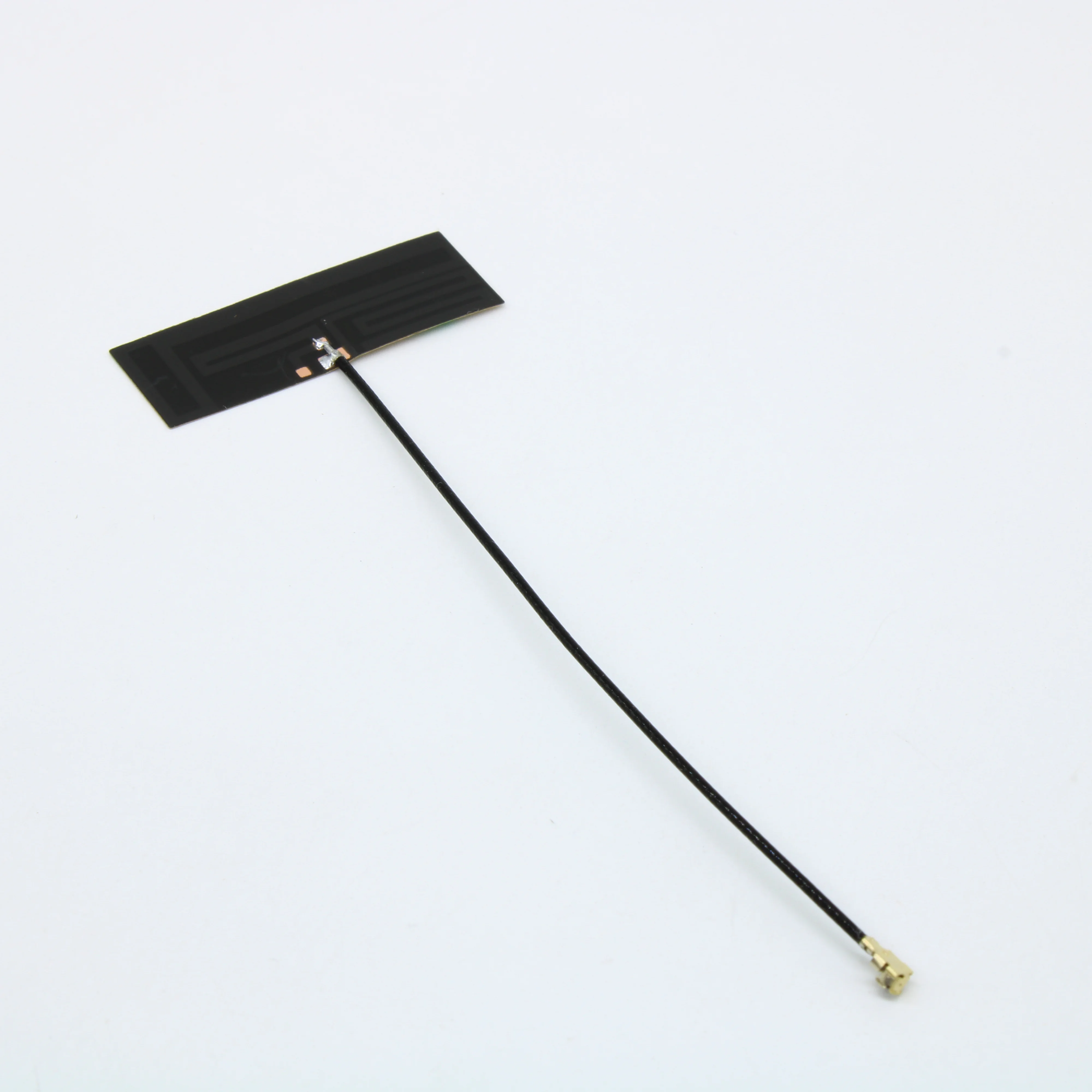 BY-LTE-FPCB-01-S - Антенна BY-LTE-FPCB-01-S ( FPCB, 40X15X0.1, IPEX, 100мм) 698-960/1710-2170//2500-2700МГц 2.5дБ 50Ом