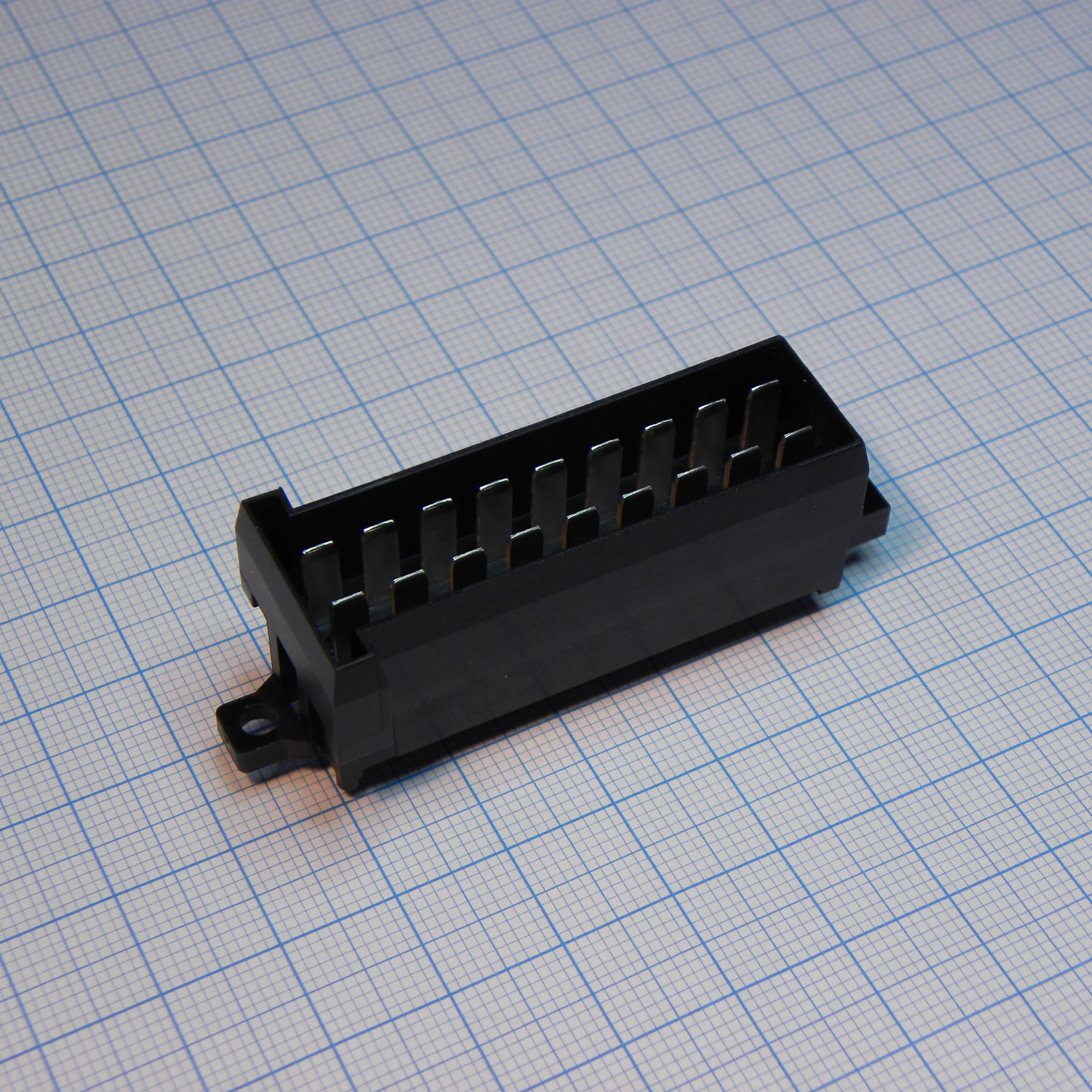 963357-2 - Прямоугольный разъем питания, 18 контакт(-ов), Серия Junior Power Timer, Монтаж на Печатную Плату