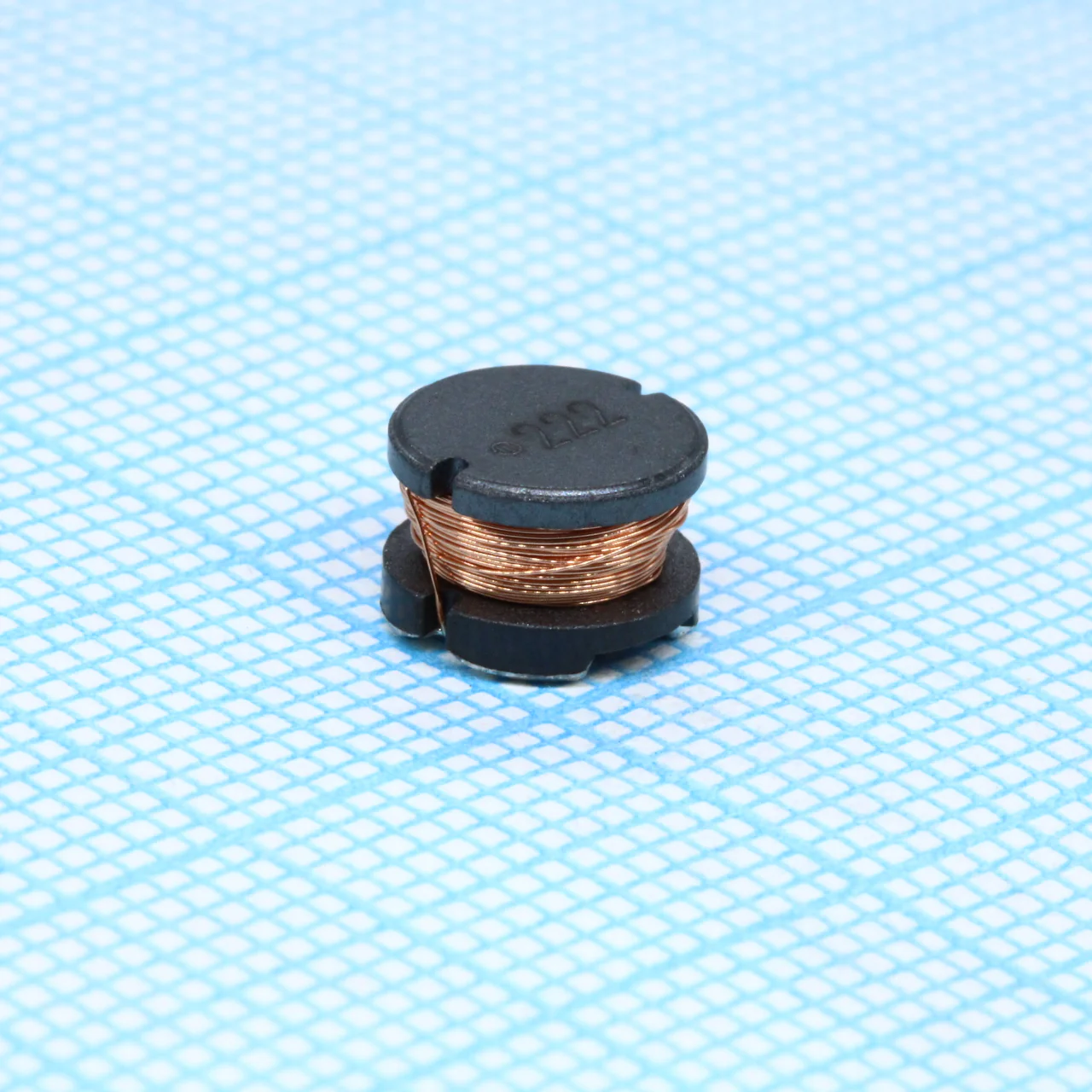 SDR0805-392KL - Индуктивность SMD силовая проволочная 3900мкГн ±10% 1кГц 28Q-Фактор феррит 90мА 18Ом по постоянному току лента на катушке