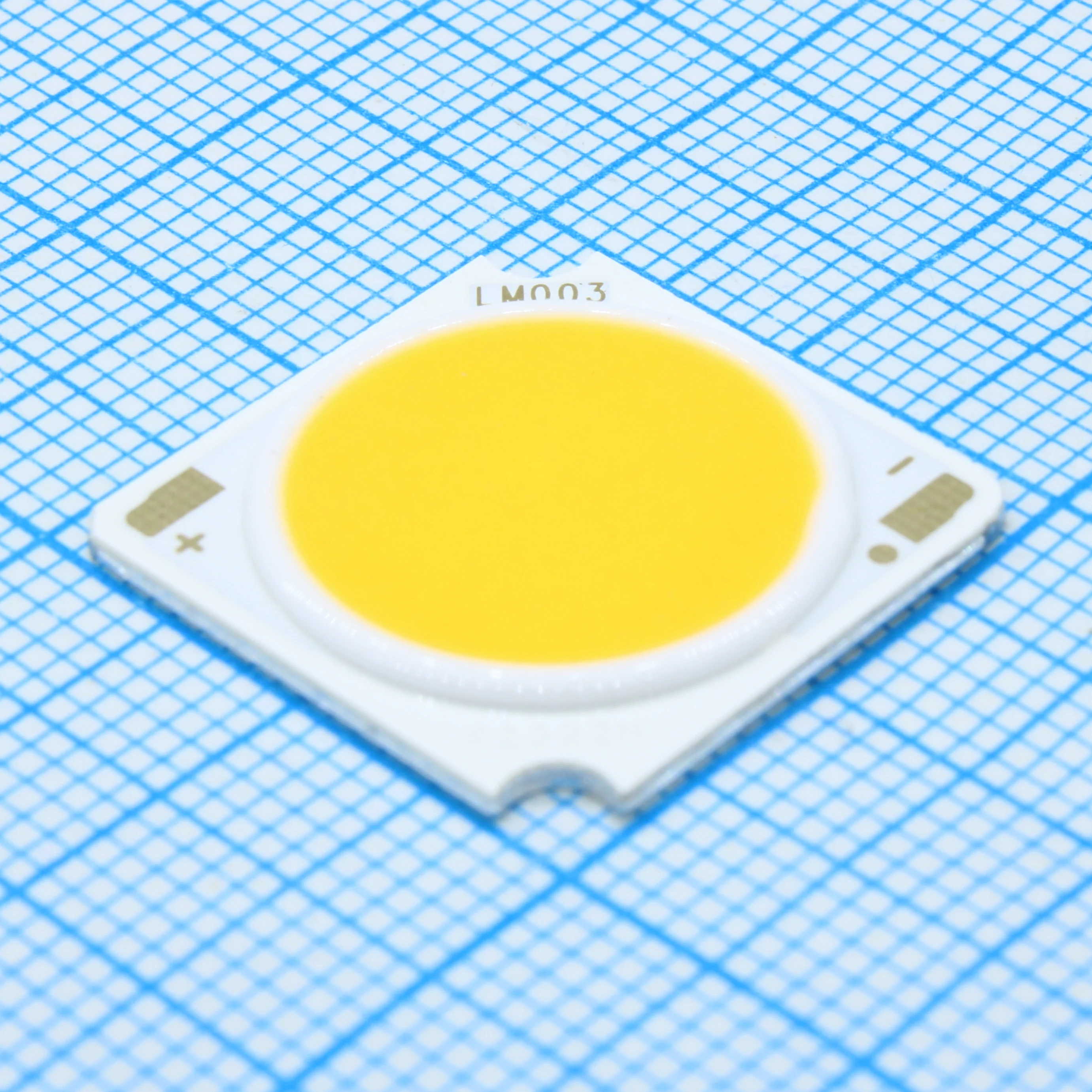 HL-LM003H384W-20B10C12(Ra4) (2700K) - 32-43W COB/ 2700K/ 36v/ 3570Lm @ 1000mA (99Lm/W)/ Ifmax=1200mA/ CRI=90/ 19x19x1,6mm/ 120°