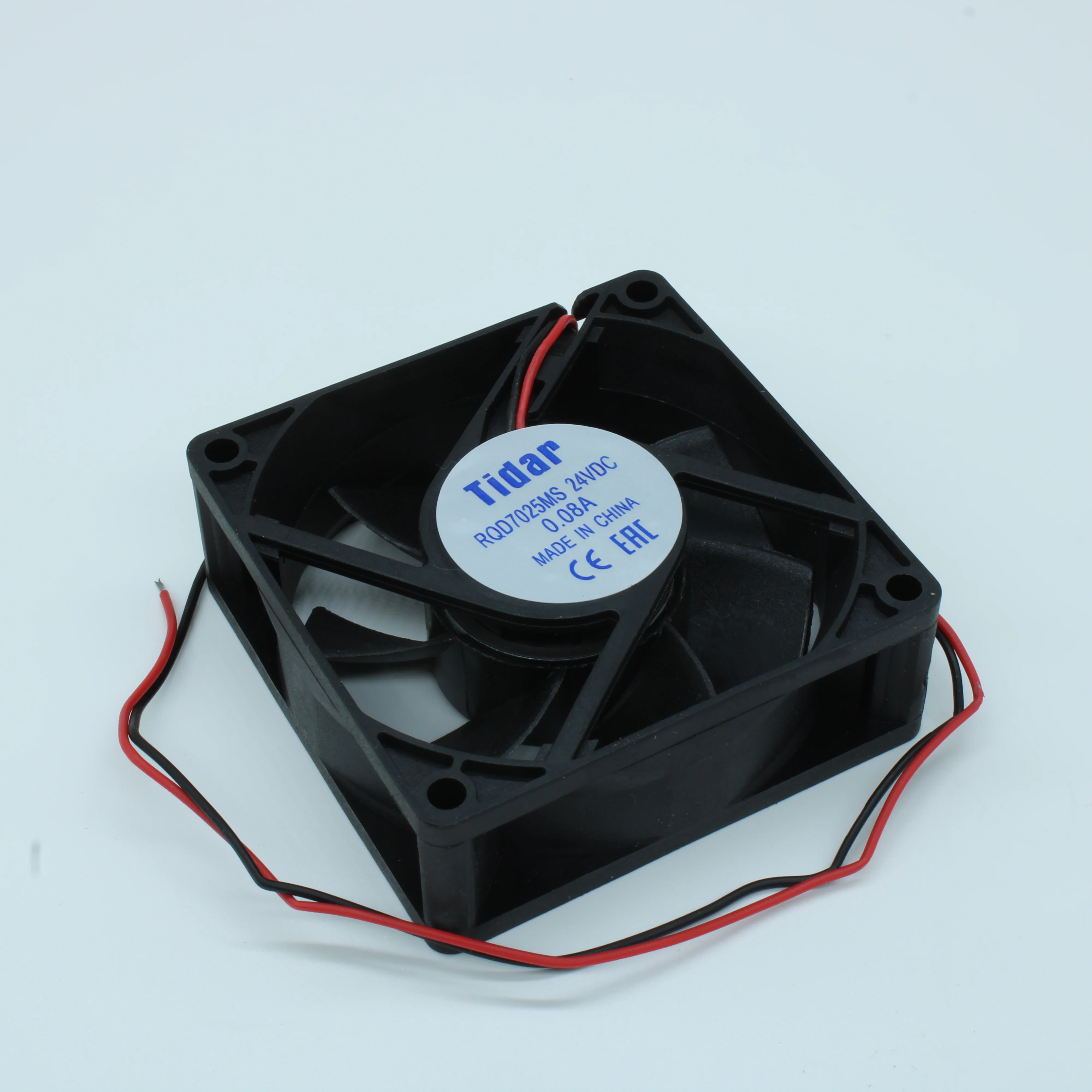 RQD 7025MS 24VDC - Вентилятор 24В 70x70х25мм, 3500 об/мин., 0.75м3/мин, 27дБ, подшипник скольжения, тип вывода - провод