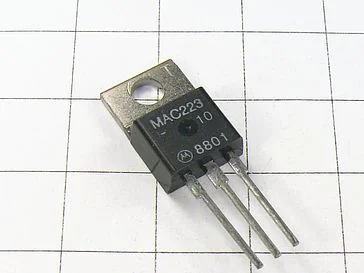 Тиристор MAC223-10