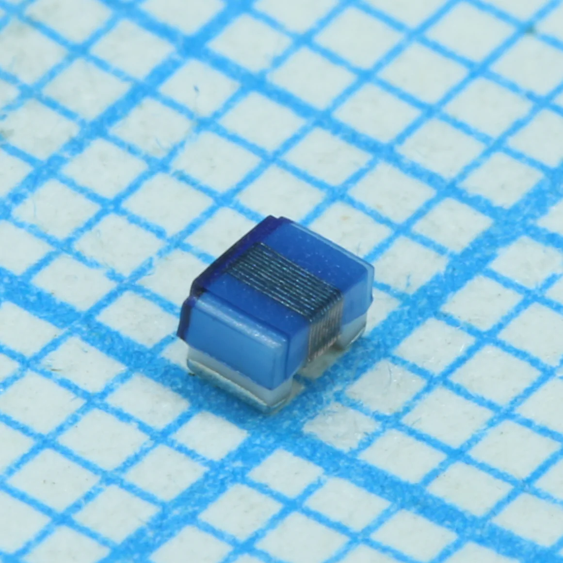 AISC0805-R47J-0.19A - Проволочная SMD индуктивность на керамике 50МГц 470нГн ±5% 190мА RDC 1.9Ом 30Q