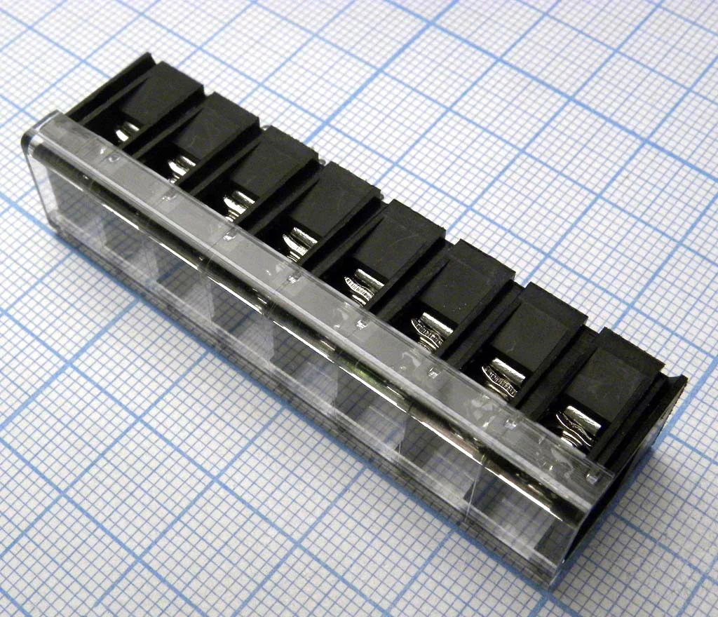 DG28C-B-08P-13-00A(H) - Барьерный клеммный блок 8 контактов. Серия DG28C-B