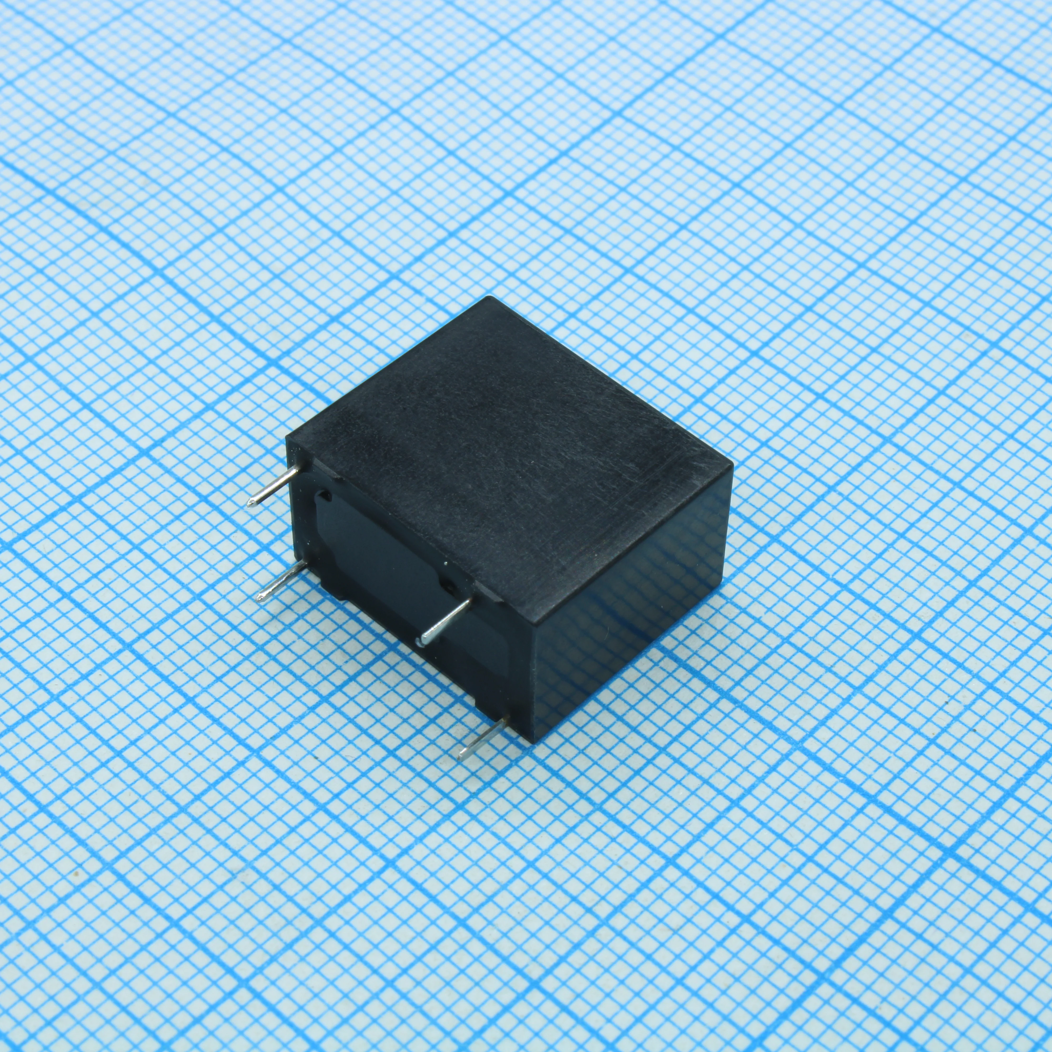 HF32F-G/012-HST - Реле силовое, 12VDC, 10A/250VAC SPST-NO