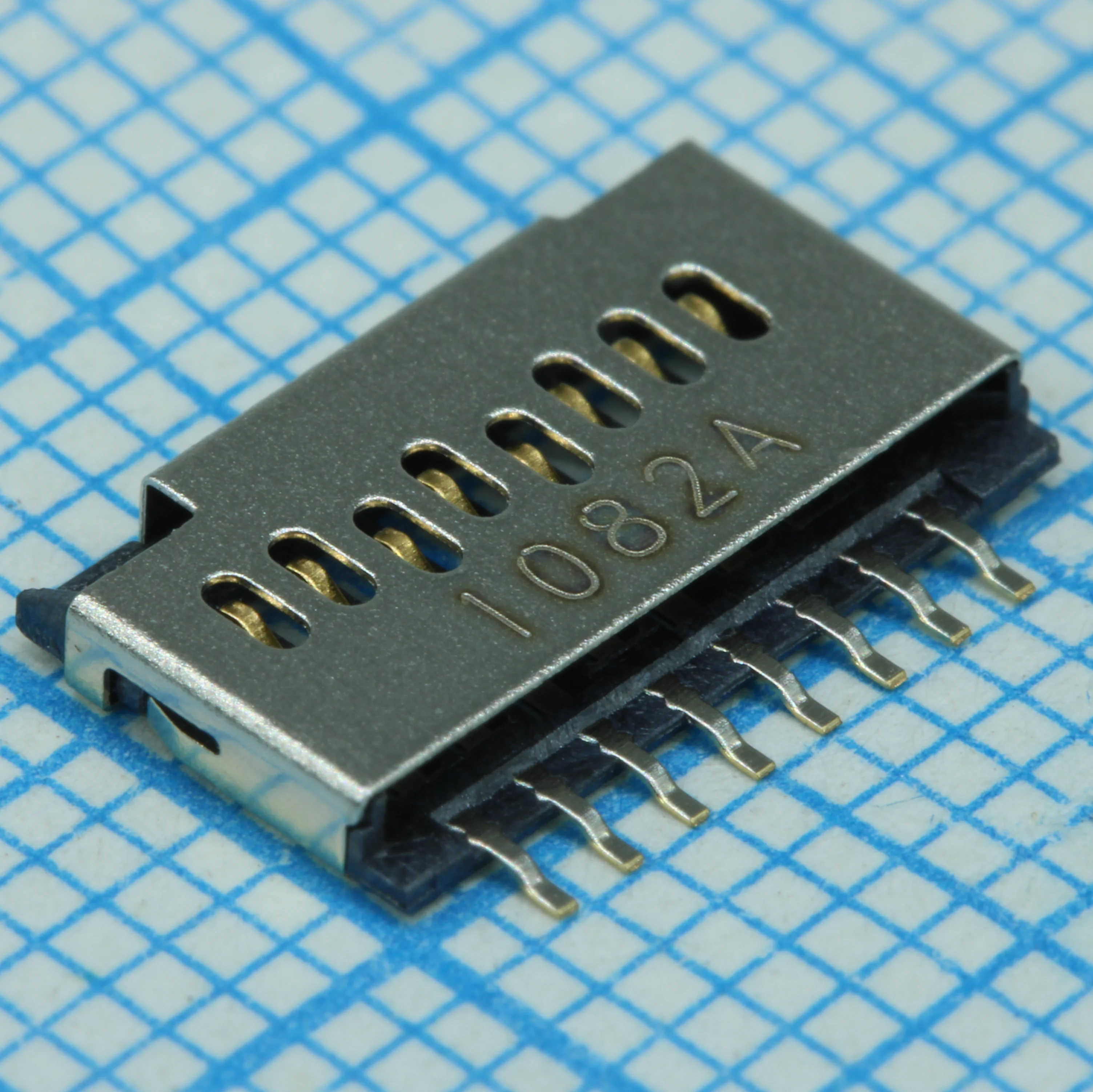 1051620001 - Разъем микро SD карты 8 контактов шаг 1.1мм угловой SMD 0.5A/контакт лента на катушке