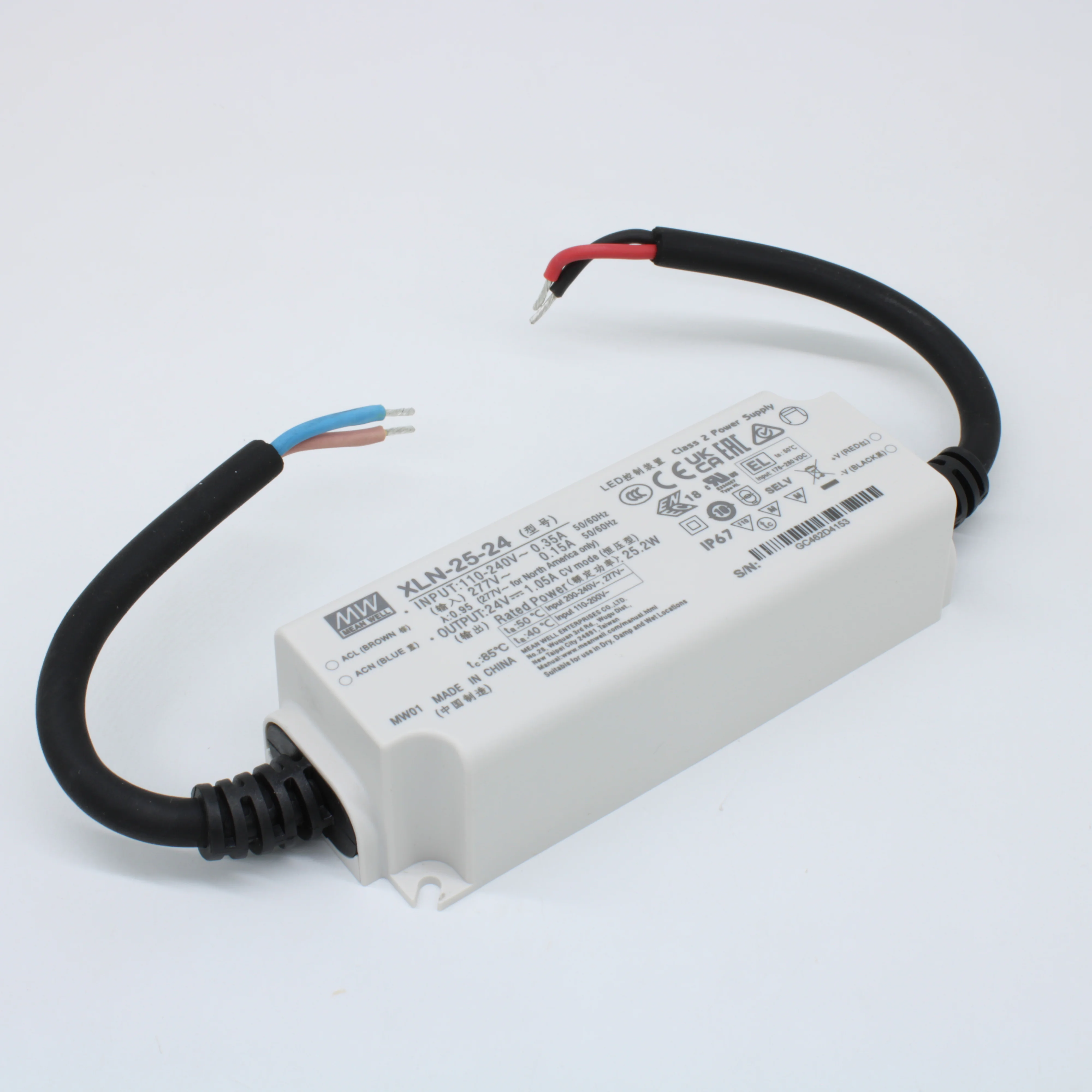 XLN-25-24 - AC-DC LED-драйвер, CV, 25.2Вт, вход 100…305В AC, 47…63Гц, выход 24В/1.05А, изоляция 3750В AC, IP67, 114х44х32мм, -25…+85°С