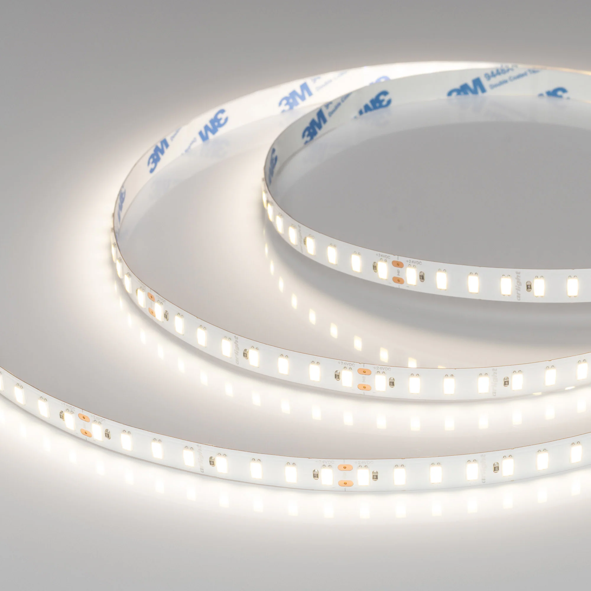 Лента ULTRA-C112-10mm 24V Day4000 (19.2 W/m, IP20, 5630, 5m) 036314 - Светодиодная лента ULTRA-C112, открытая IP20. Светодиоды 5630, 112 шт/м (560 шт на 5 м), белая плата, ширина 10 мм, скотч 3M. Цвет ДНЕВНОЙ 4000 K, цветопередача CRI>80, угол 120°. Питан