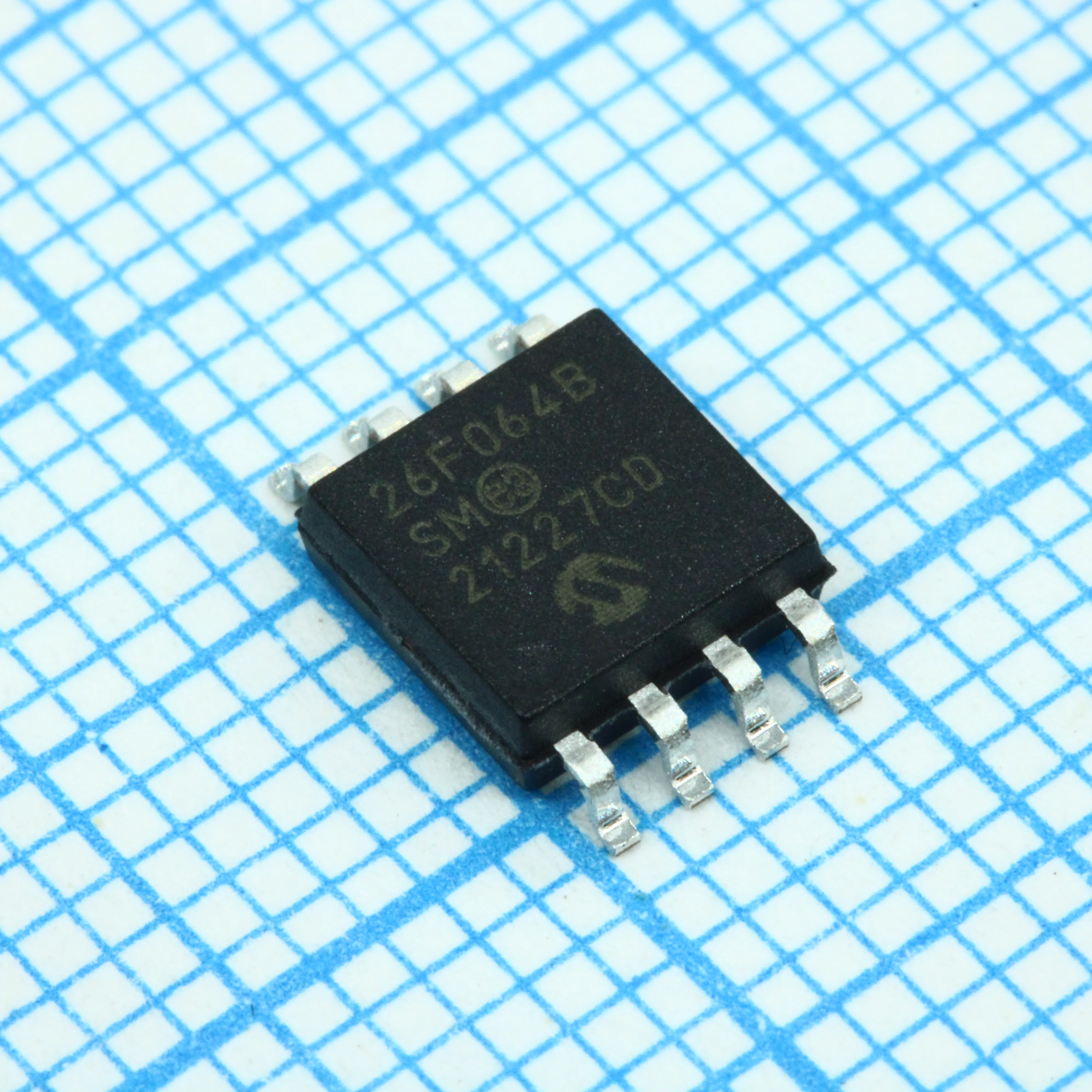 SST26VF064B-104I/SM - Флэш-память 64Mбит