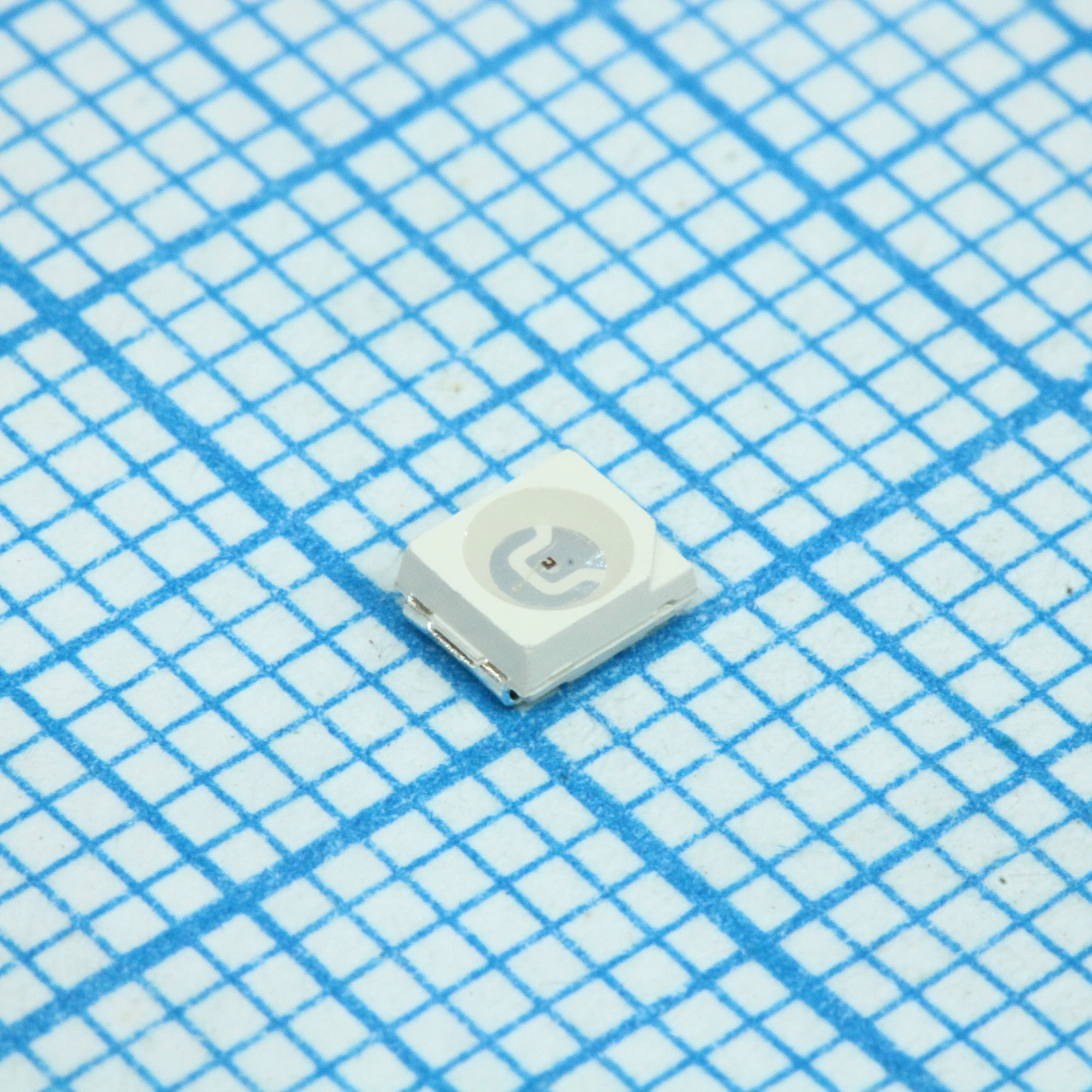 HL-A-3528S52FC-S1-13HL - Светодиод smd 3,5х2,8мм/красный/622нм/270-310мкд/1.8-2.4v, If=20mA 120°