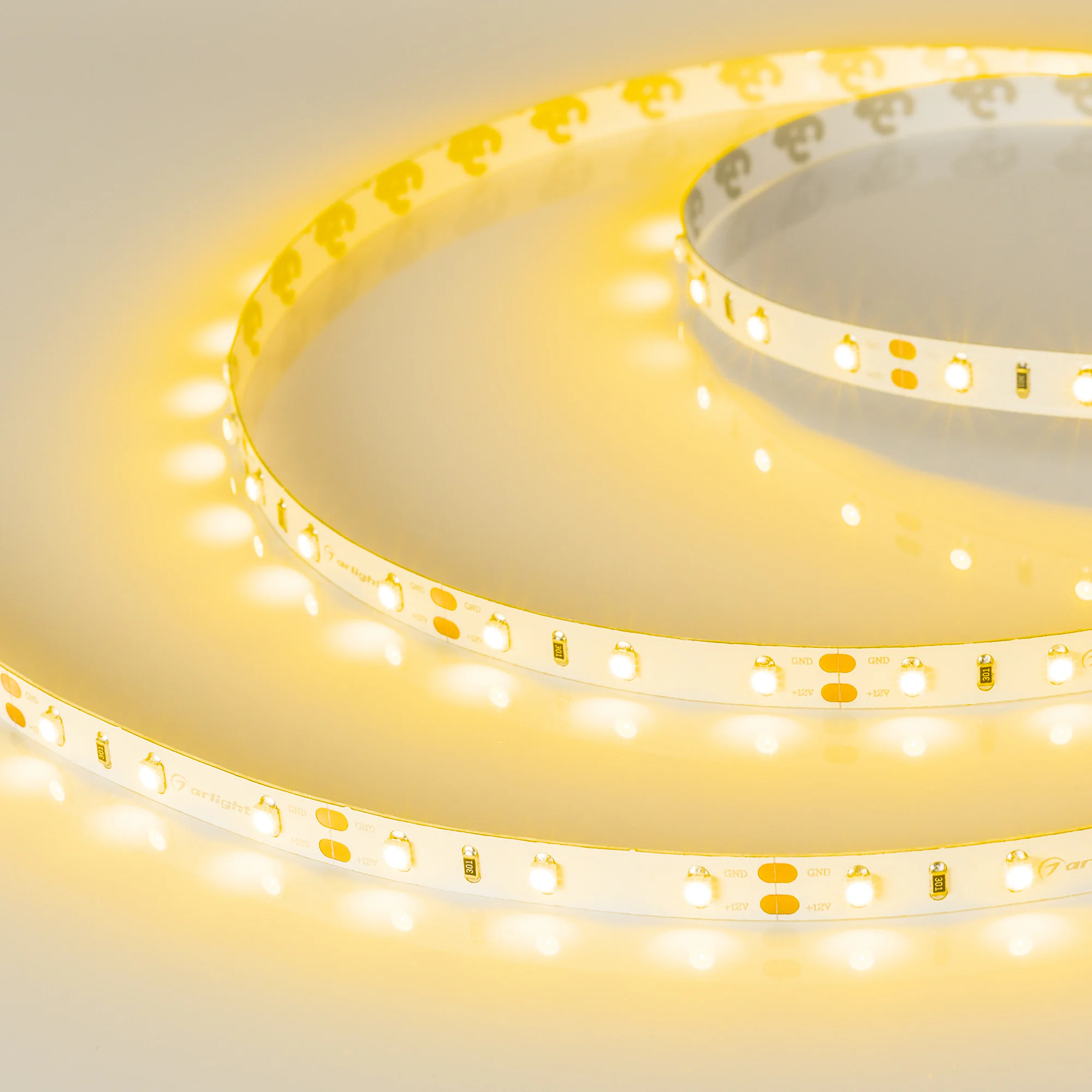 Лента RT-A60-8mm 12V Yellow (4.8 W/m, IP20, 2835, 5m) 010521(2) - Светодиодная лента RT-A60, открытая. Светодиоды 2835, 60 шт/м (300 шт на 5 м), белая плата, ширина 8 мм, скотч 3M. Цвет ЖЁЛТЫЙ 590 nm, угол 120°. Питание 12V, мощность 4.8 Вт/м (24 Вт на 5 