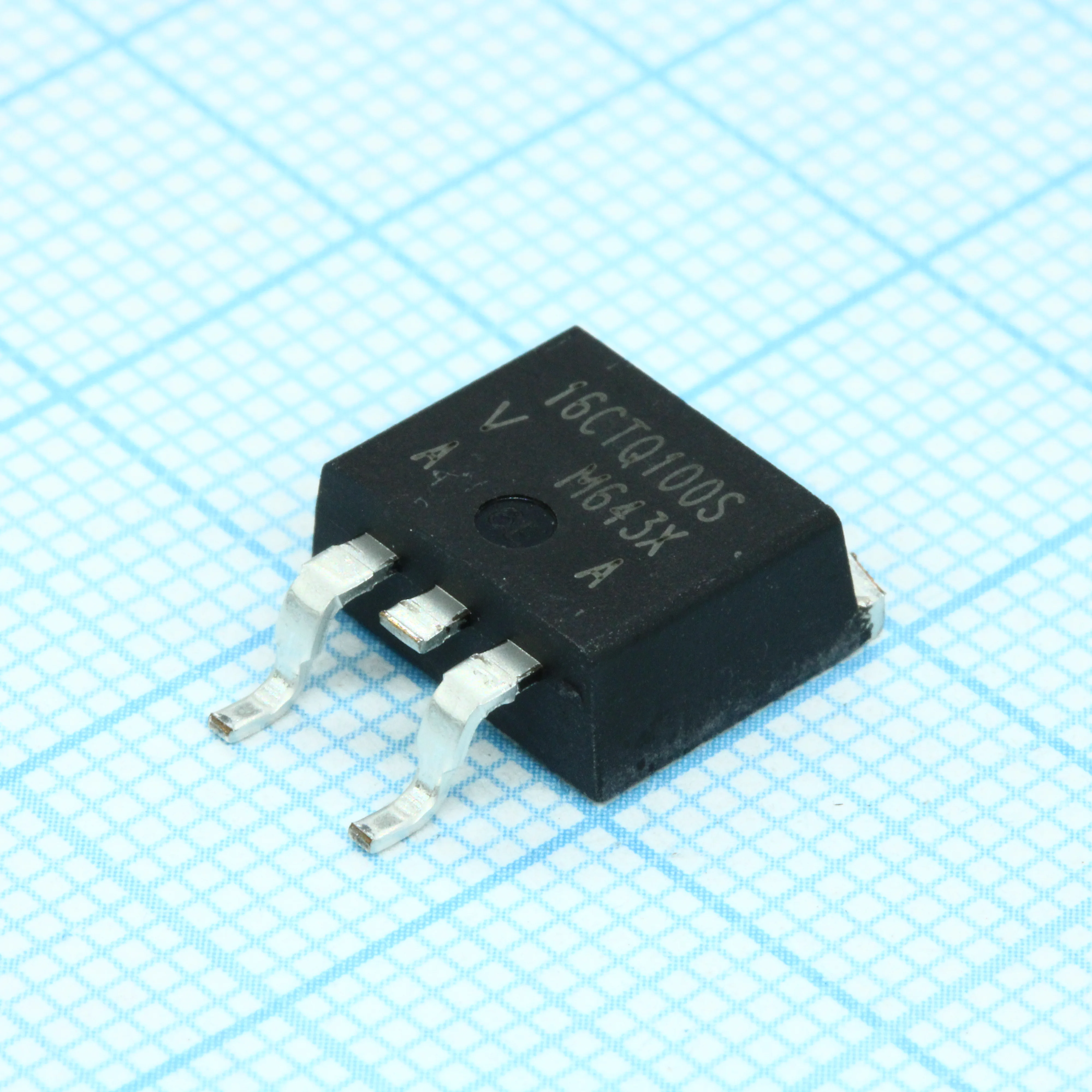 VS-16CTQ100S-M3 - Диод Шоттки сдвоенный общий катод 100В TO-263AB